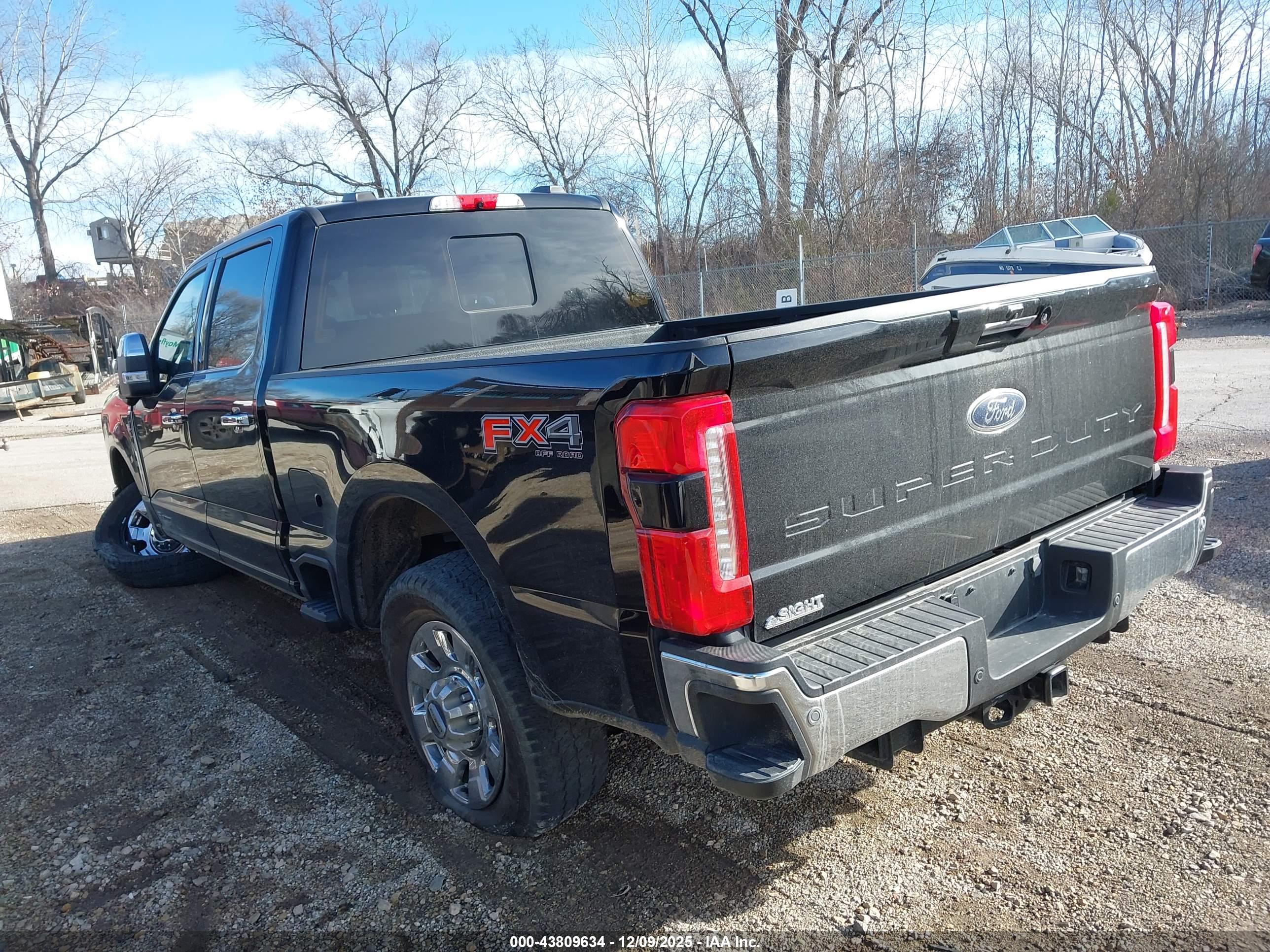 FORD F-350 image 3