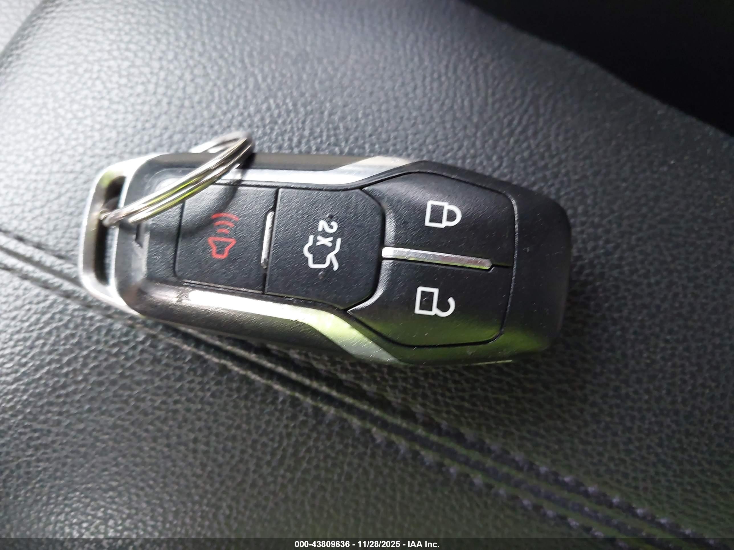 FORD MUSTANG image 11