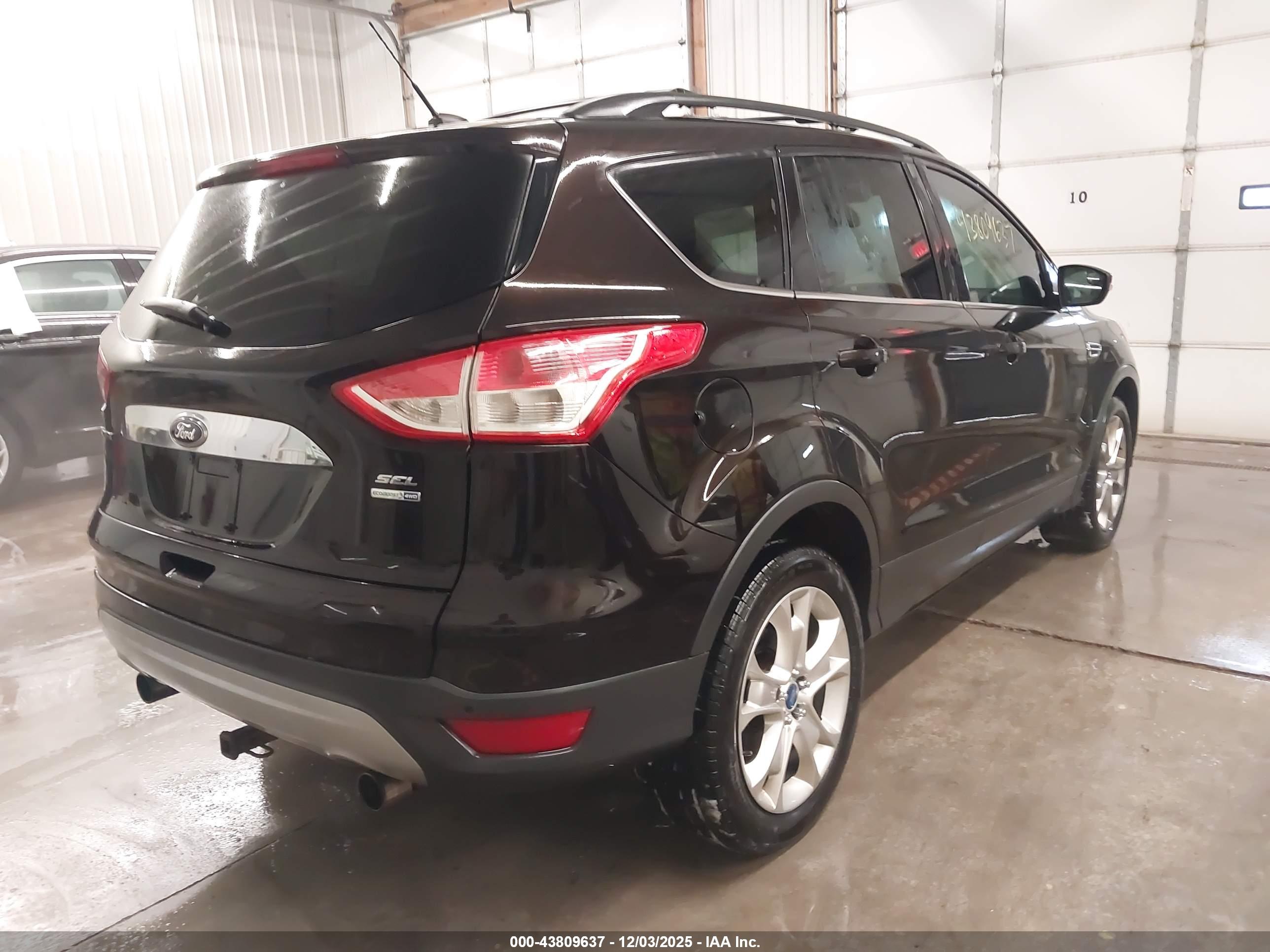 FORD ESCAPE image 4
