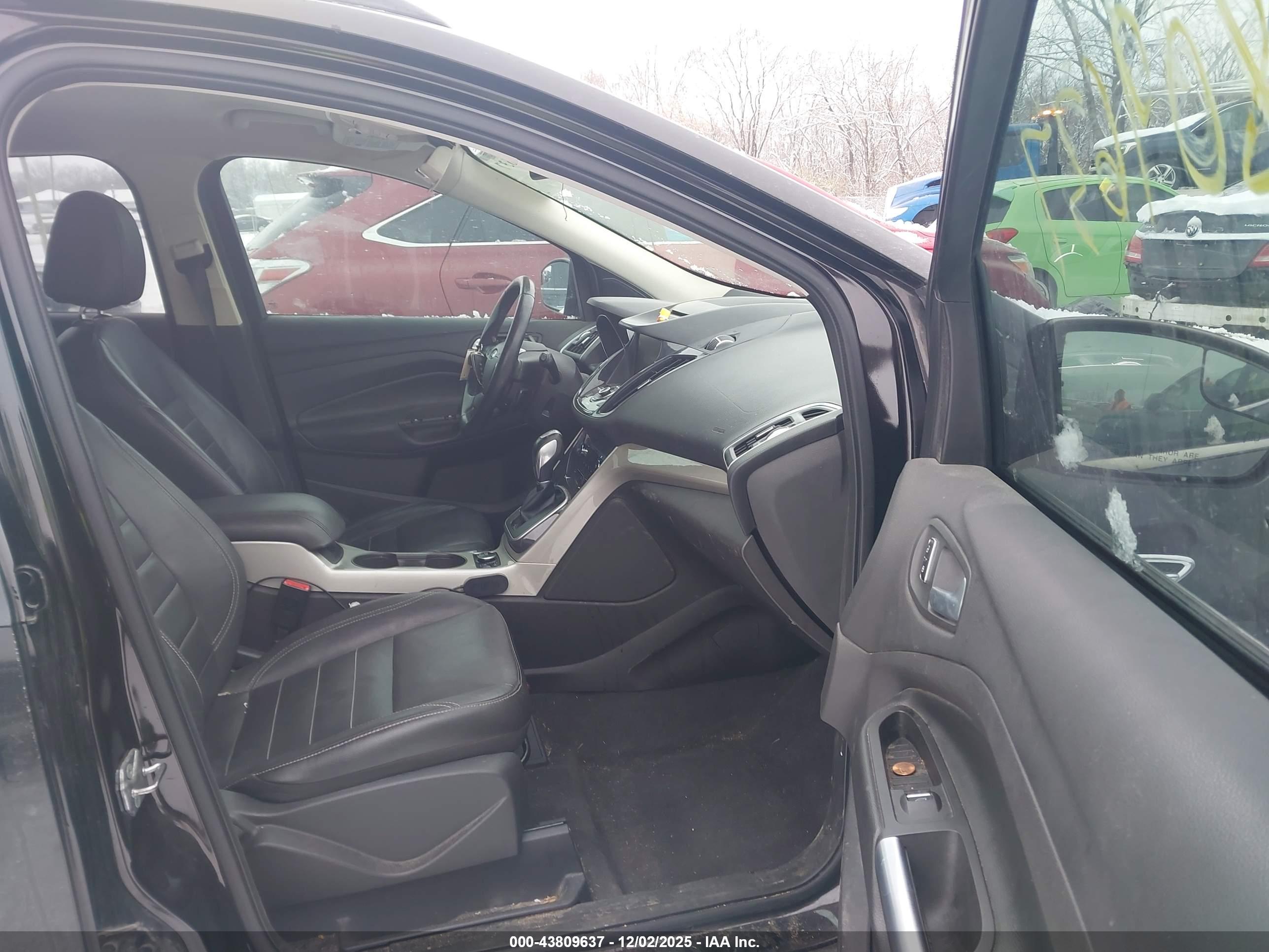 FORD ESCAPE image 5