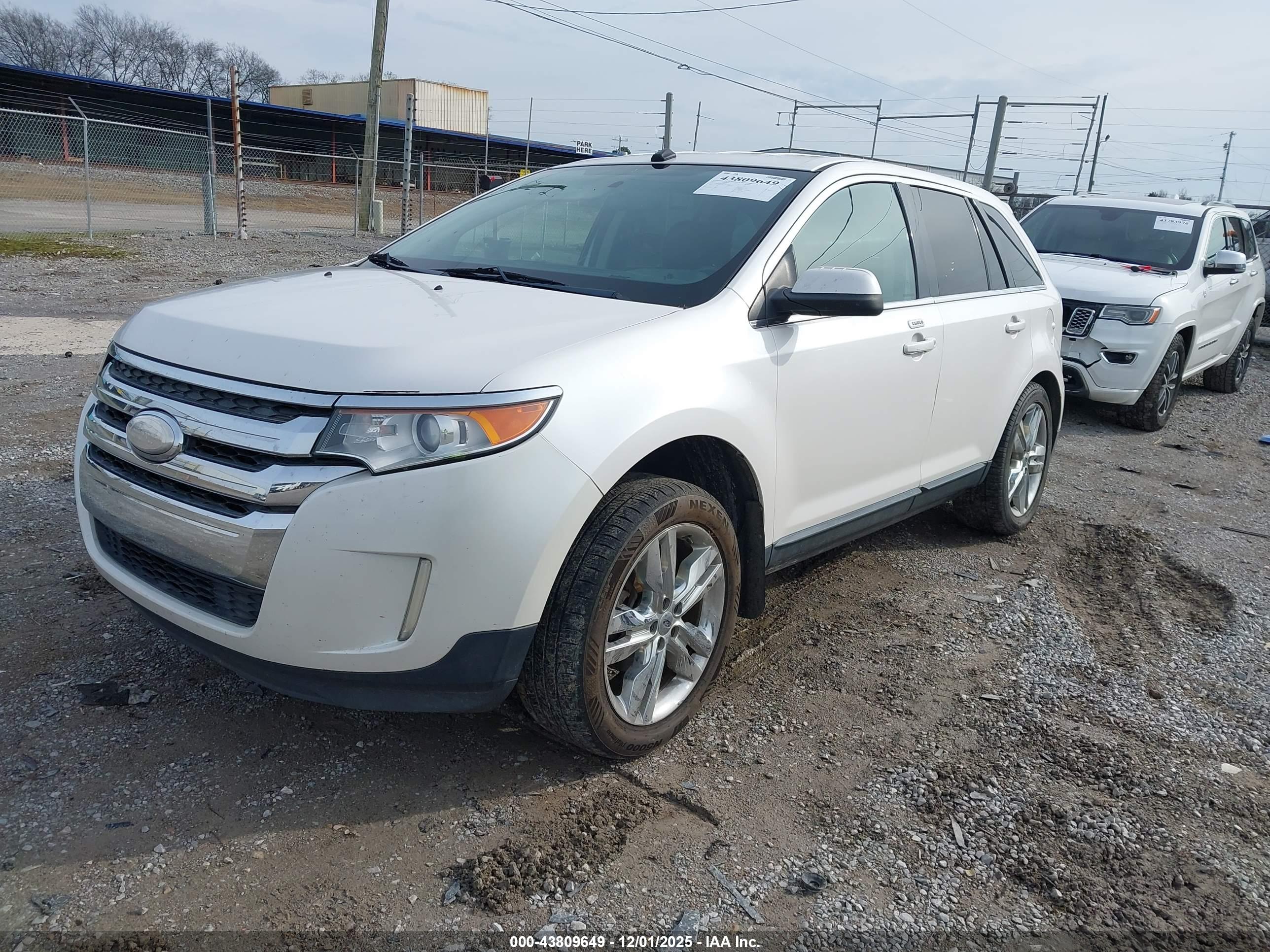 FORD EDGE image 2