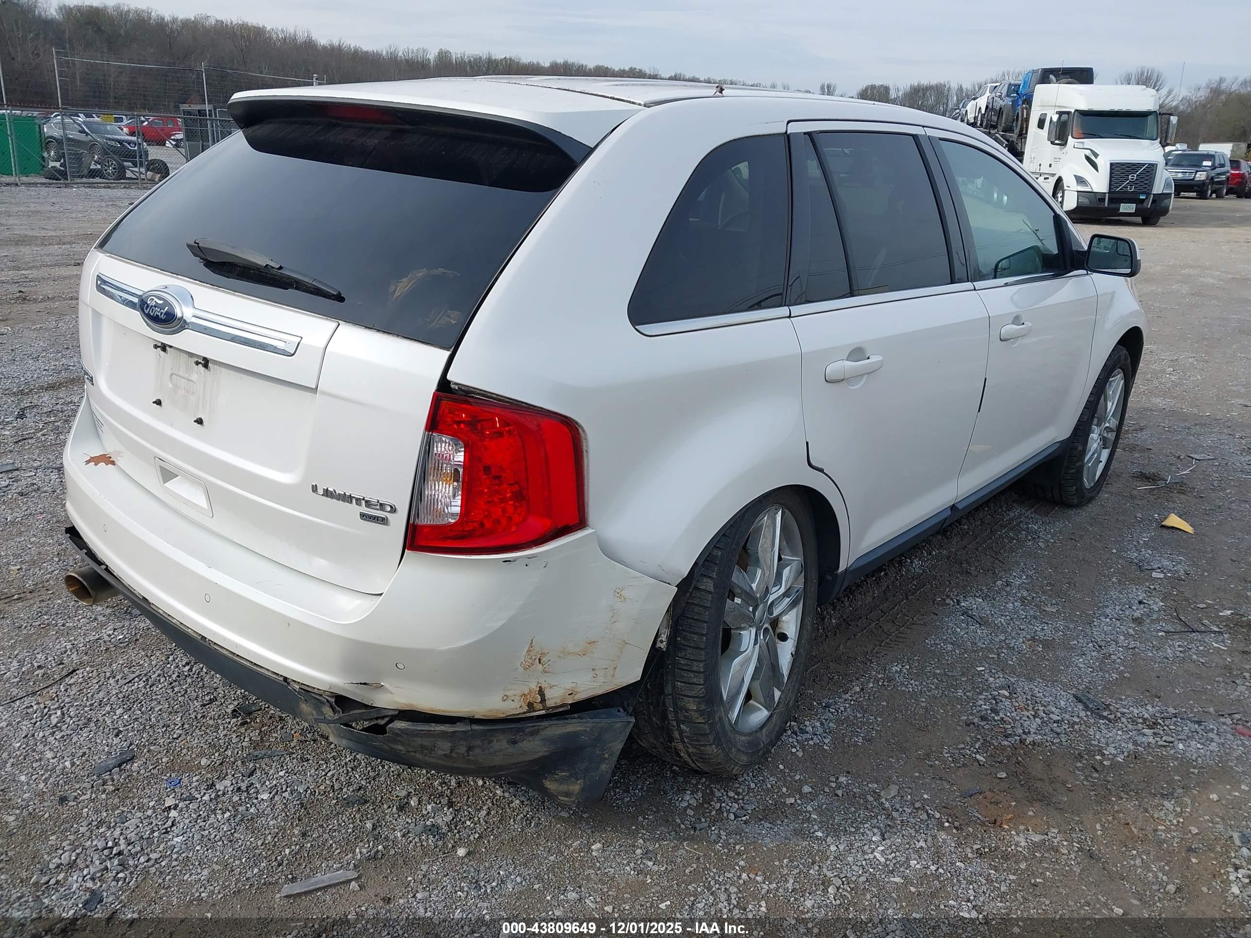 FORD EDGE image 4
