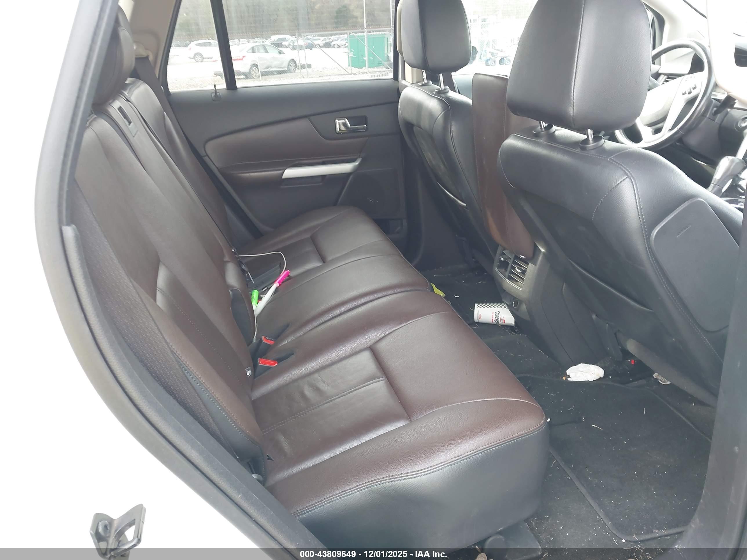 FORD EDGE image 8