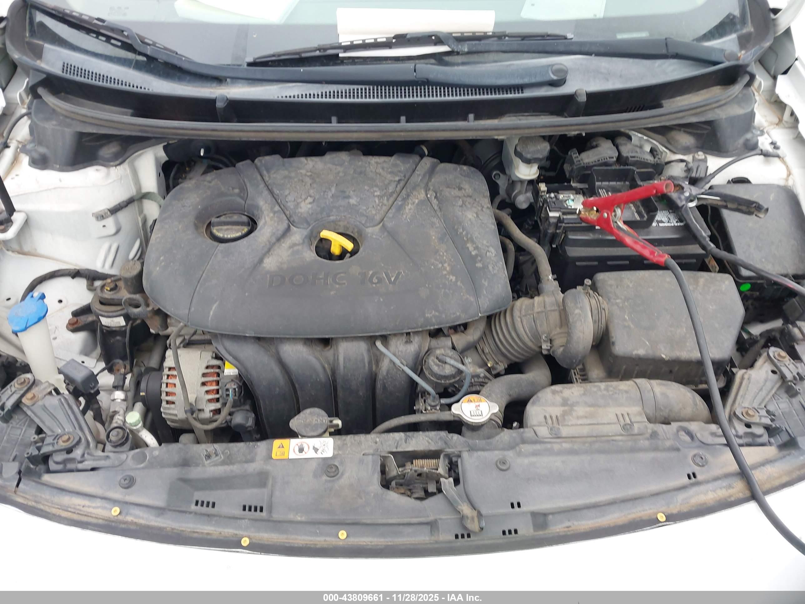 HYUNDAI ELANTRA image 10