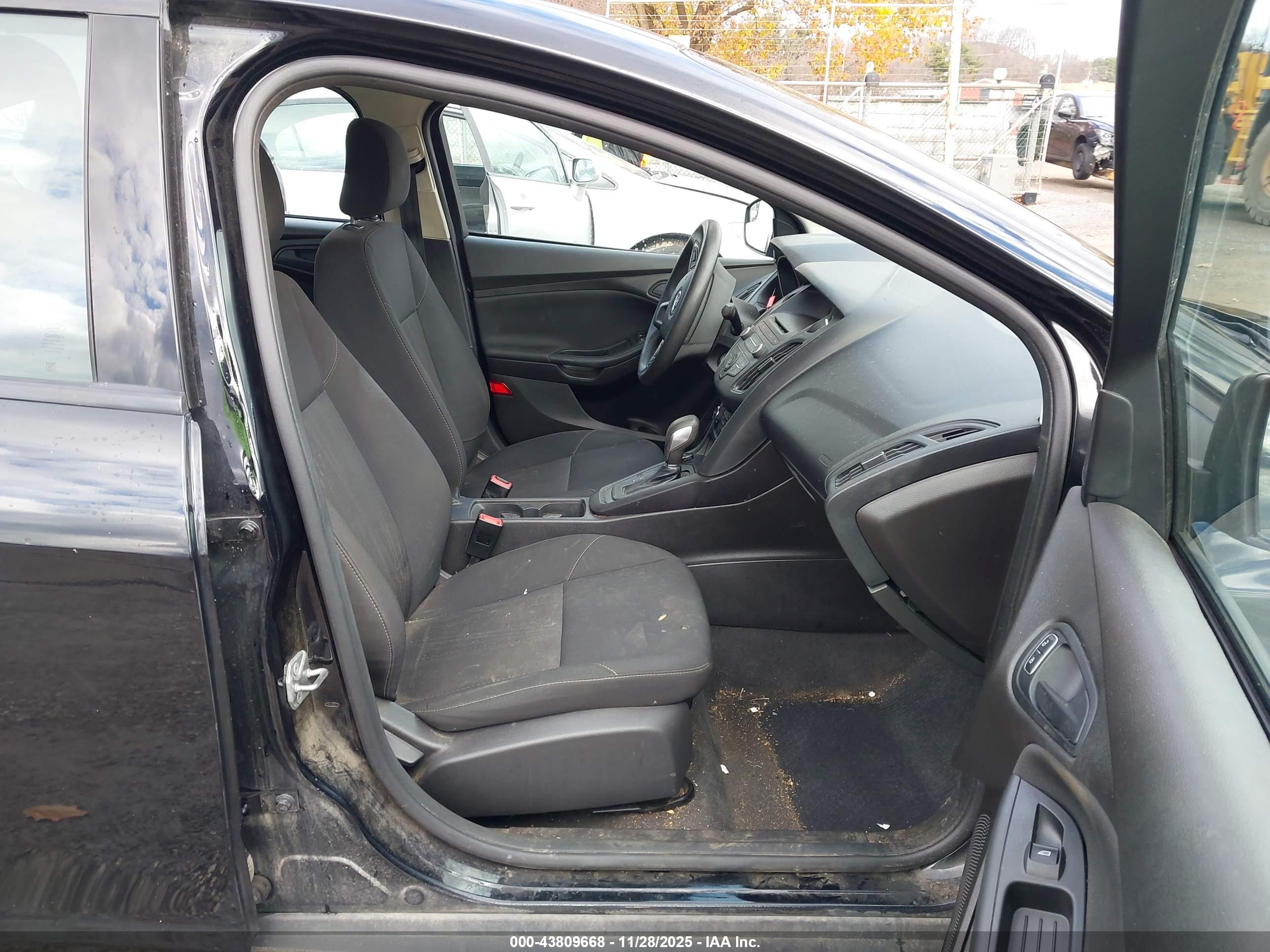 FORD FOCUS image 5