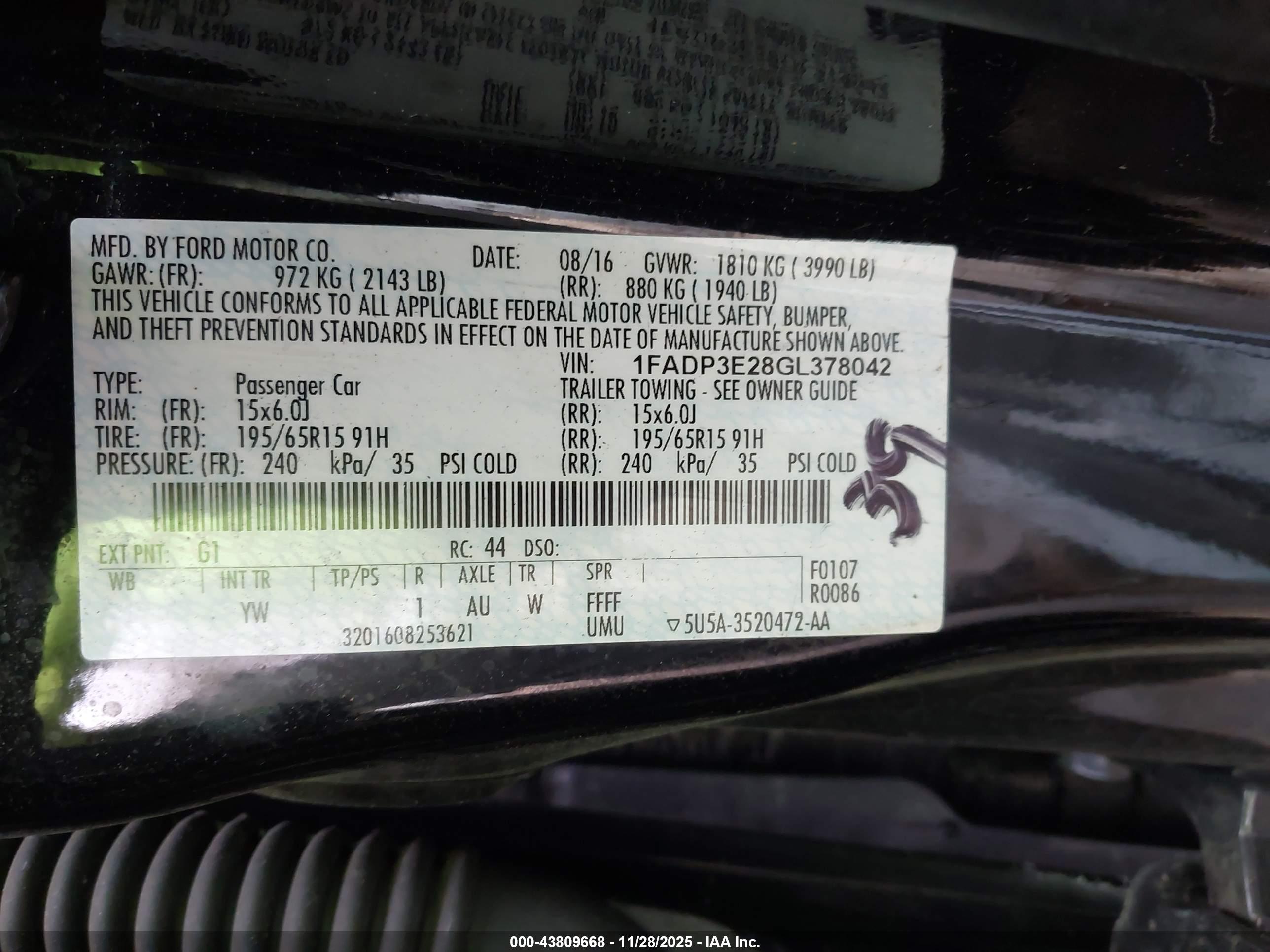 FORD FOCUS image 9
