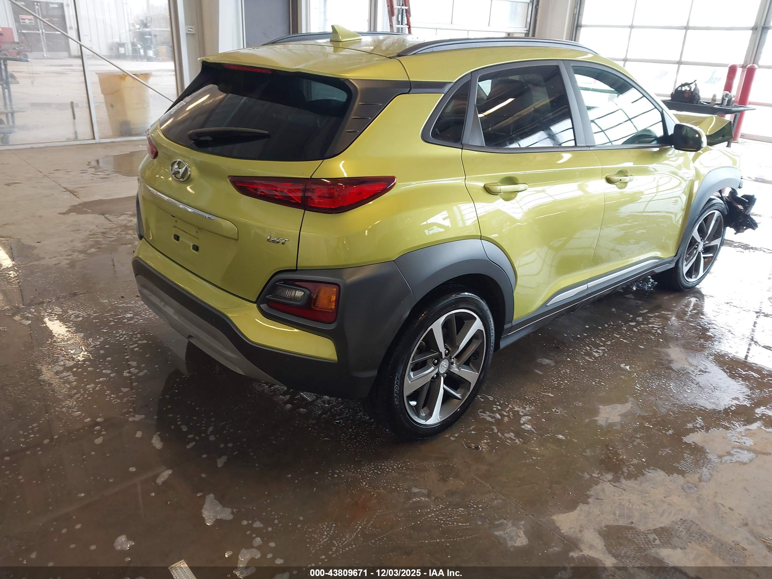 HYUNDAI KONA image 4