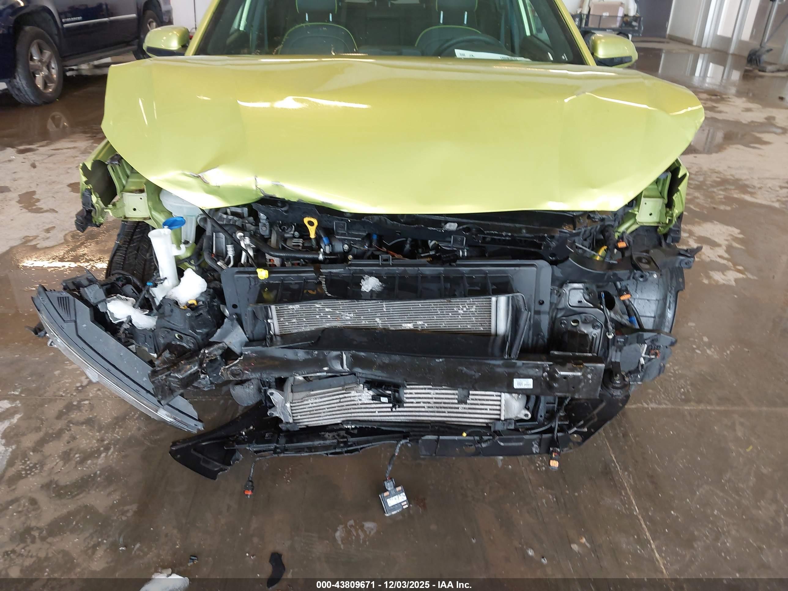 HYUNDAI KONA image 6