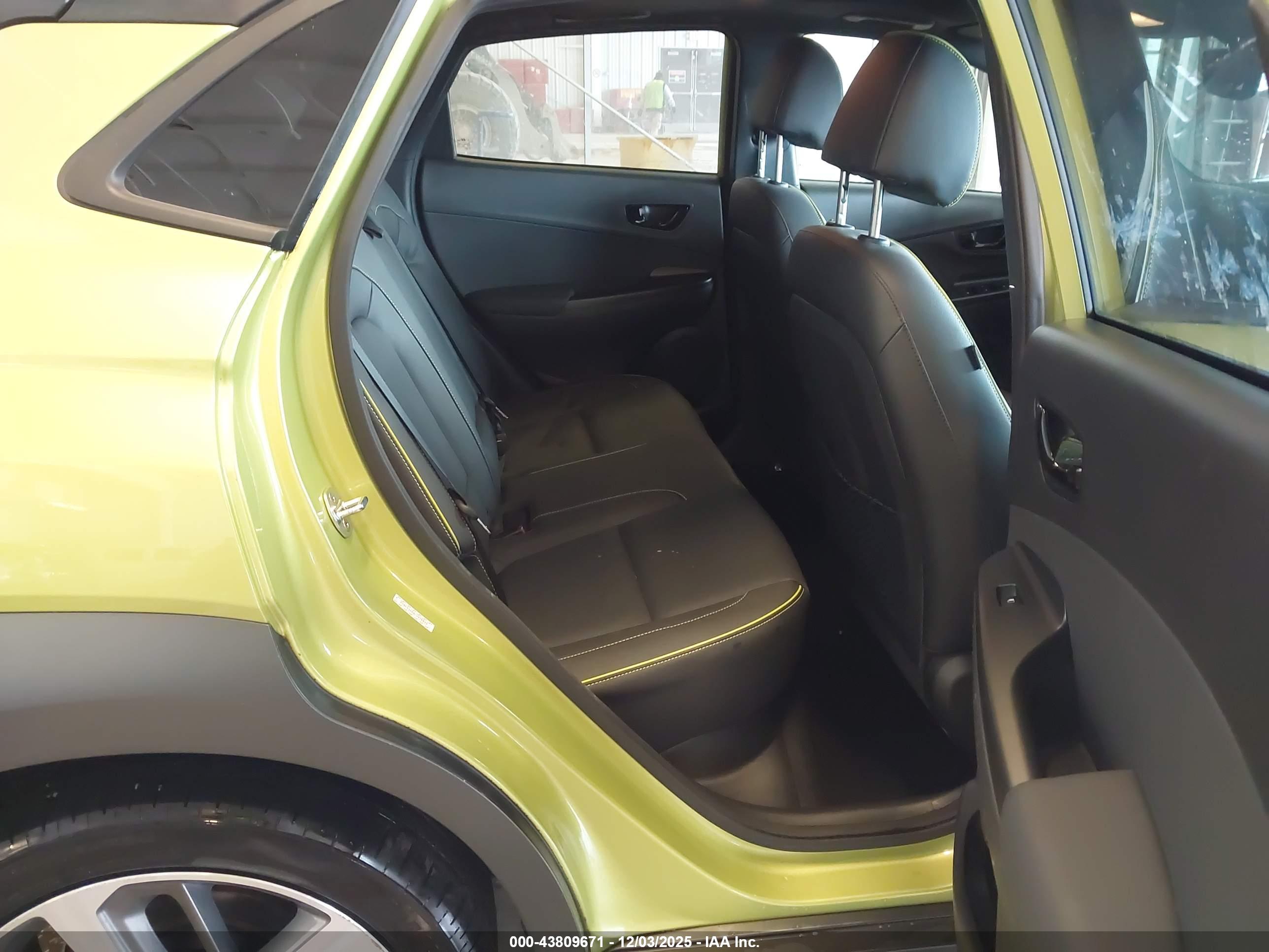HYUNDAI KONA image 8
