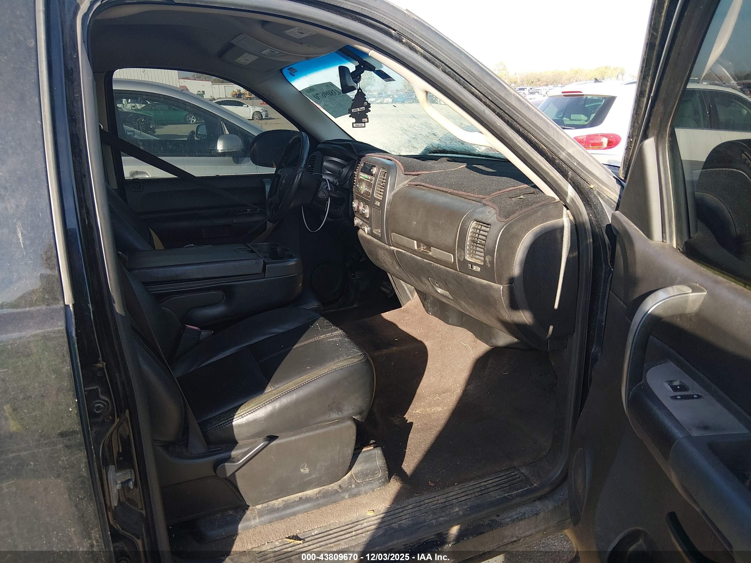 GMC SIERRA image 5