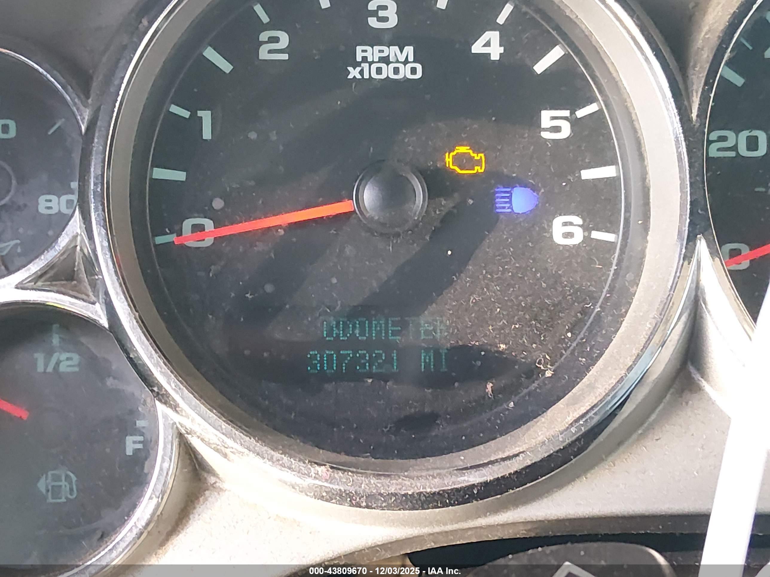 GMC SIERRA image 7