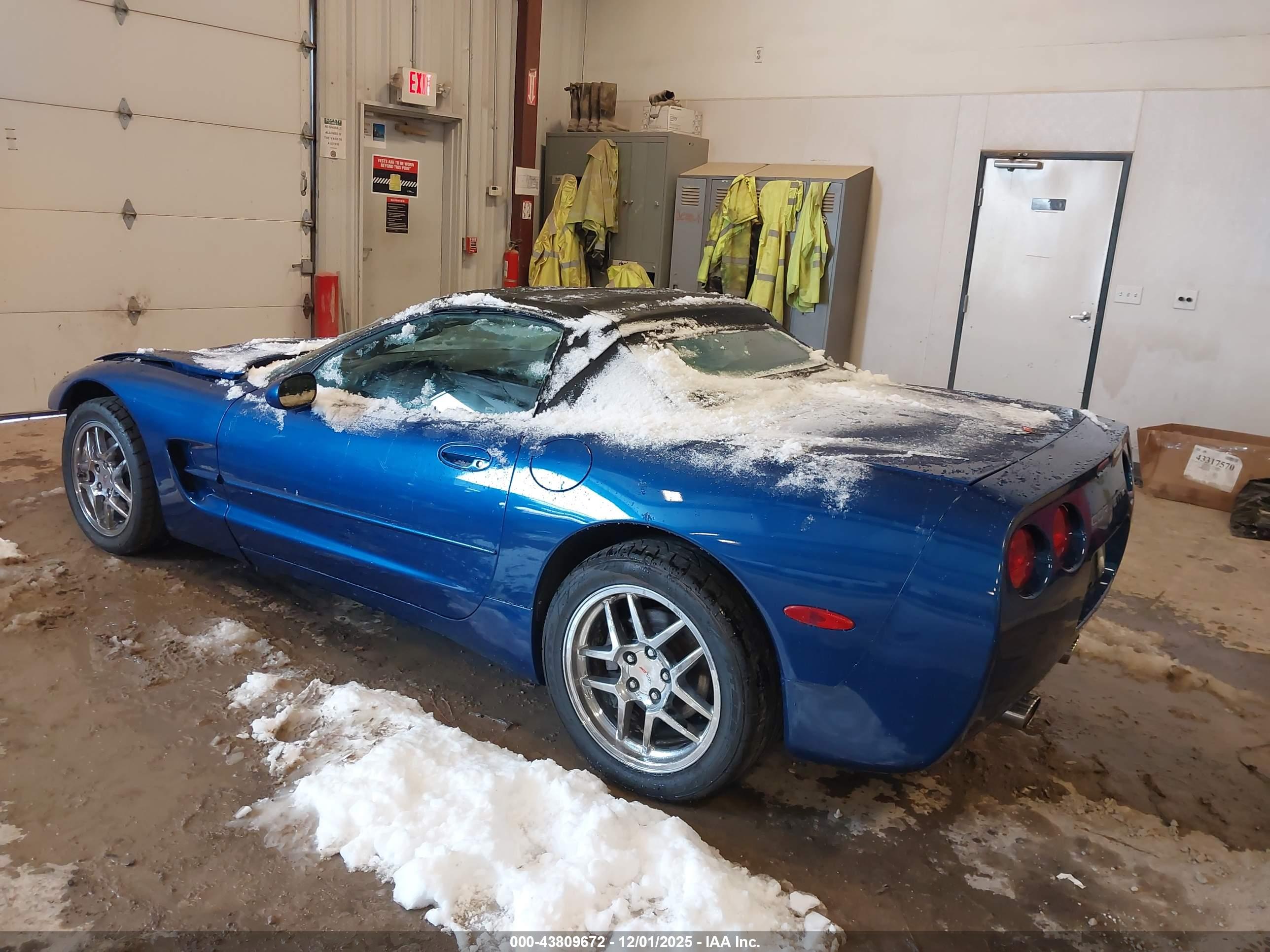 CHEVROLET CORVETTE image 3