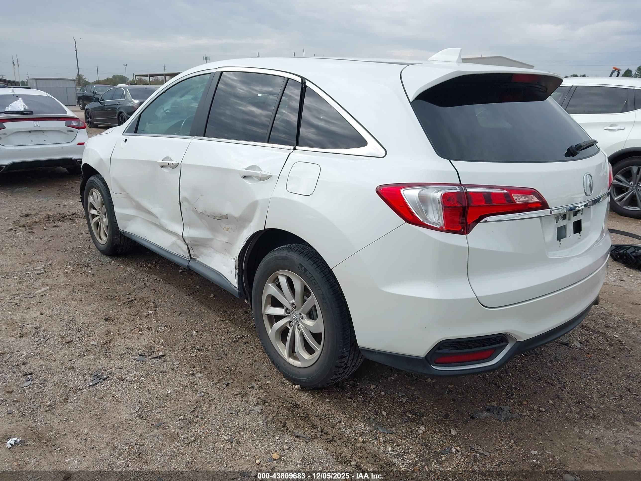 ACURA RDX image 3
