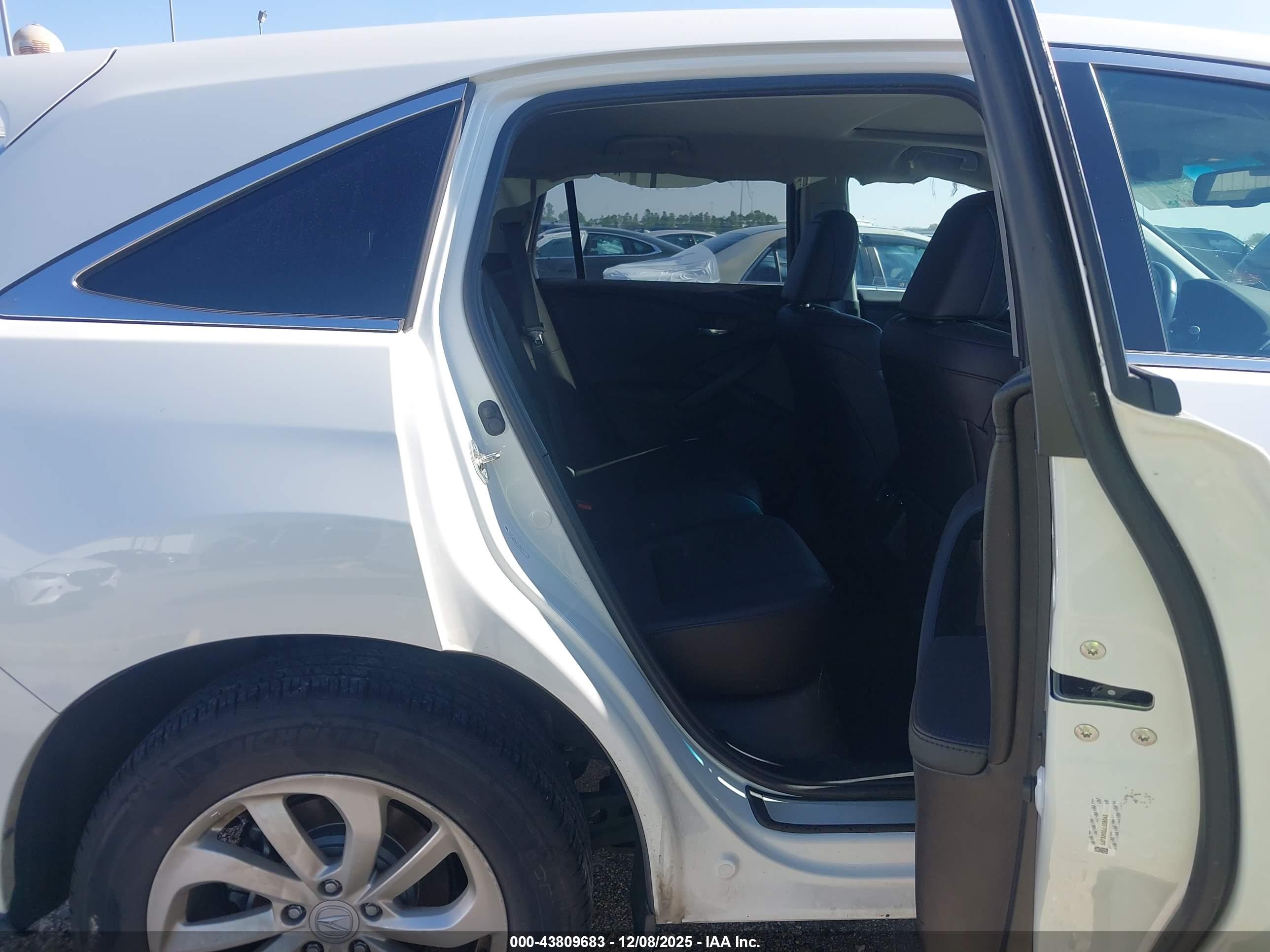 ACURA RDX image 8
