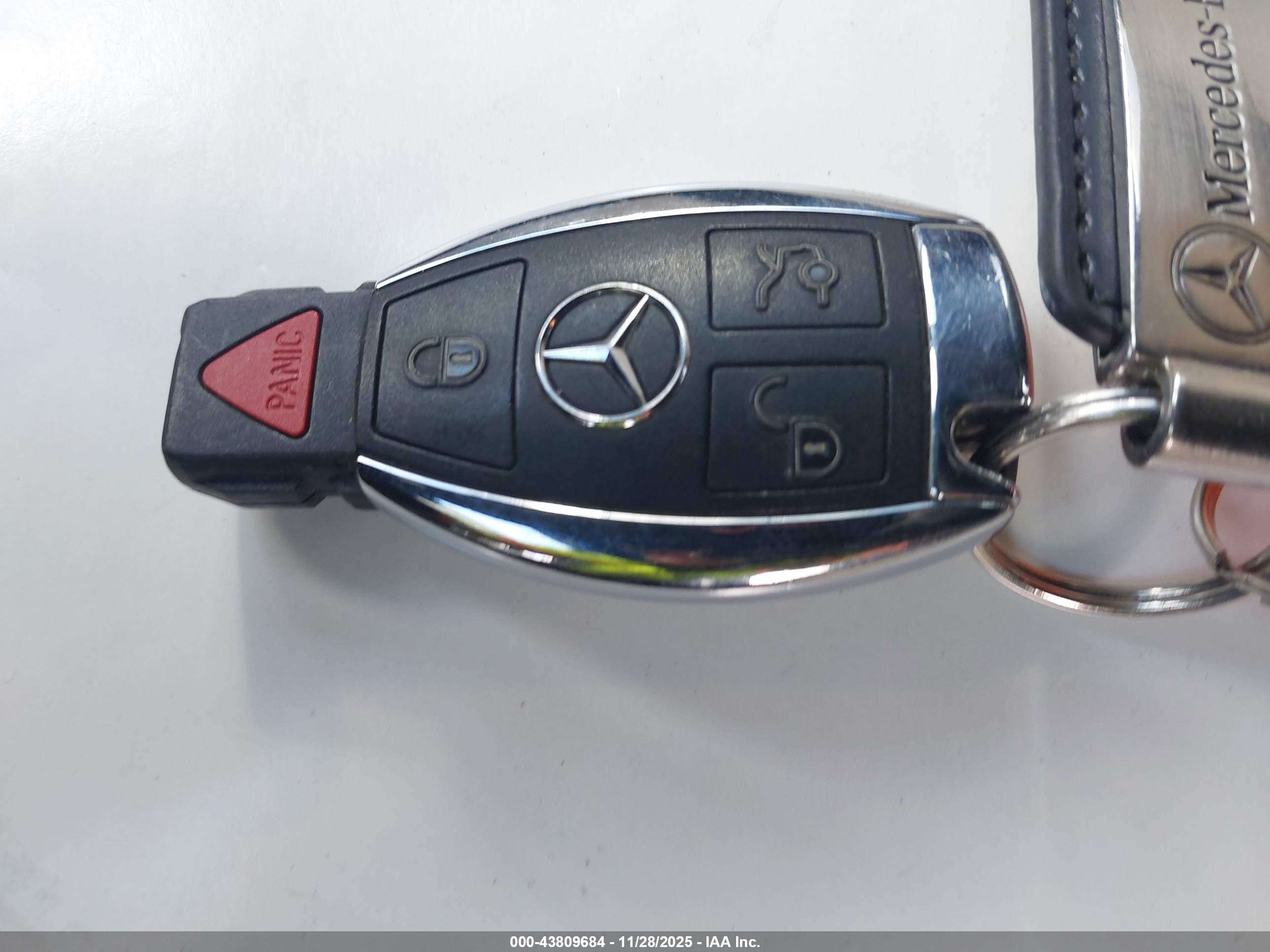 MERCEDES-BENZ CLA image 11