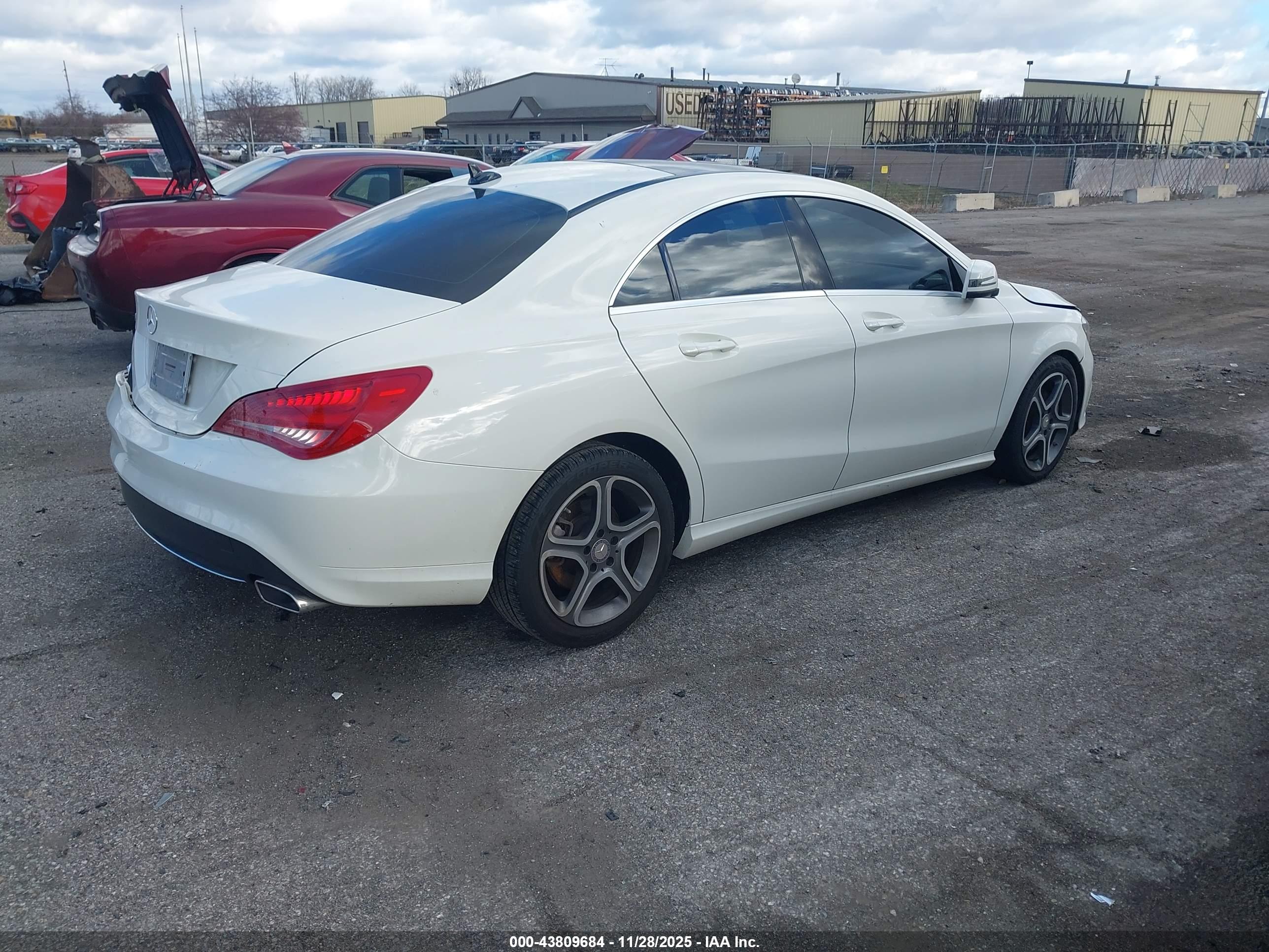 MERCEDES-BENZ CLA image 4