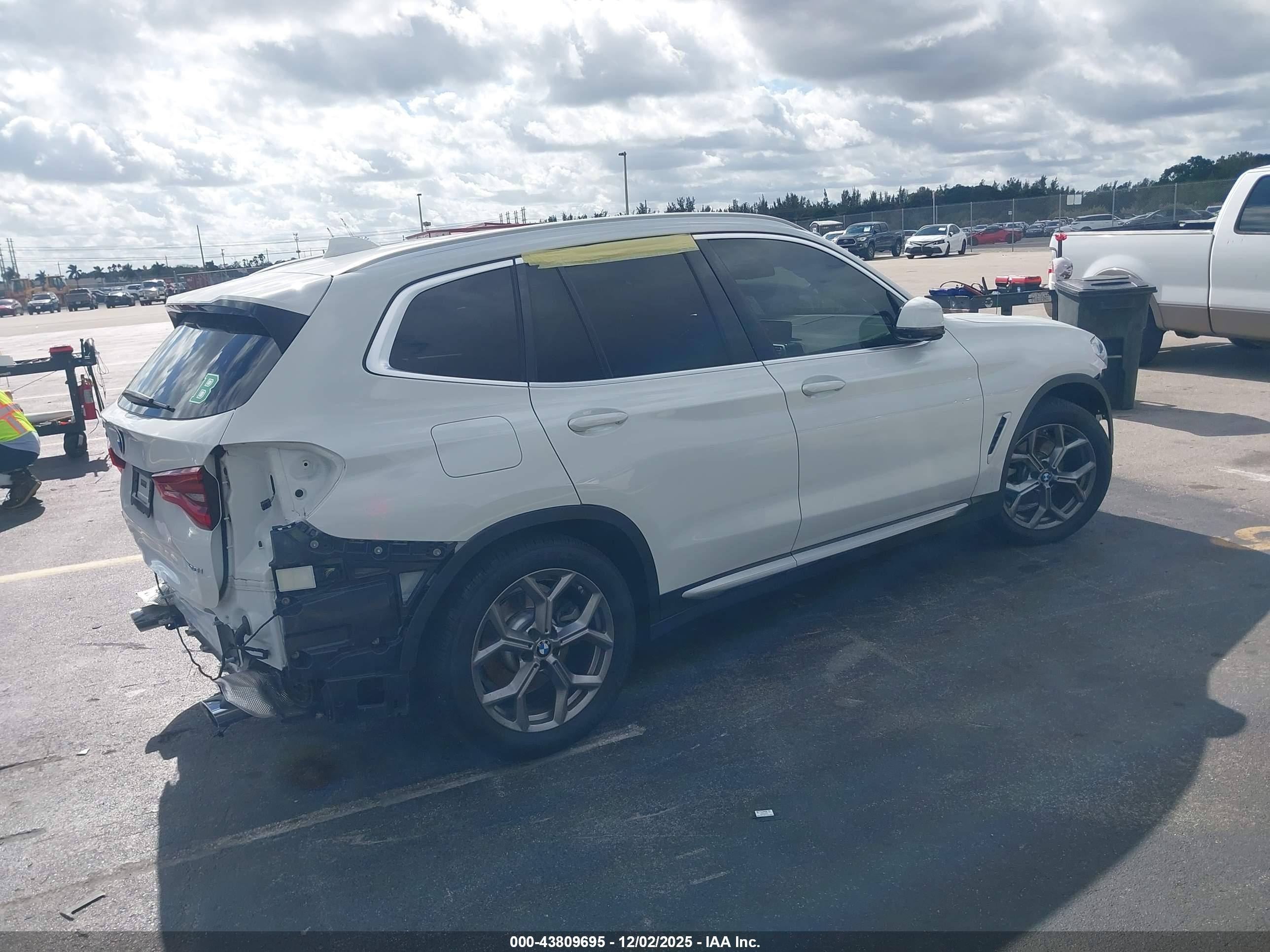 BMW X3 image 4