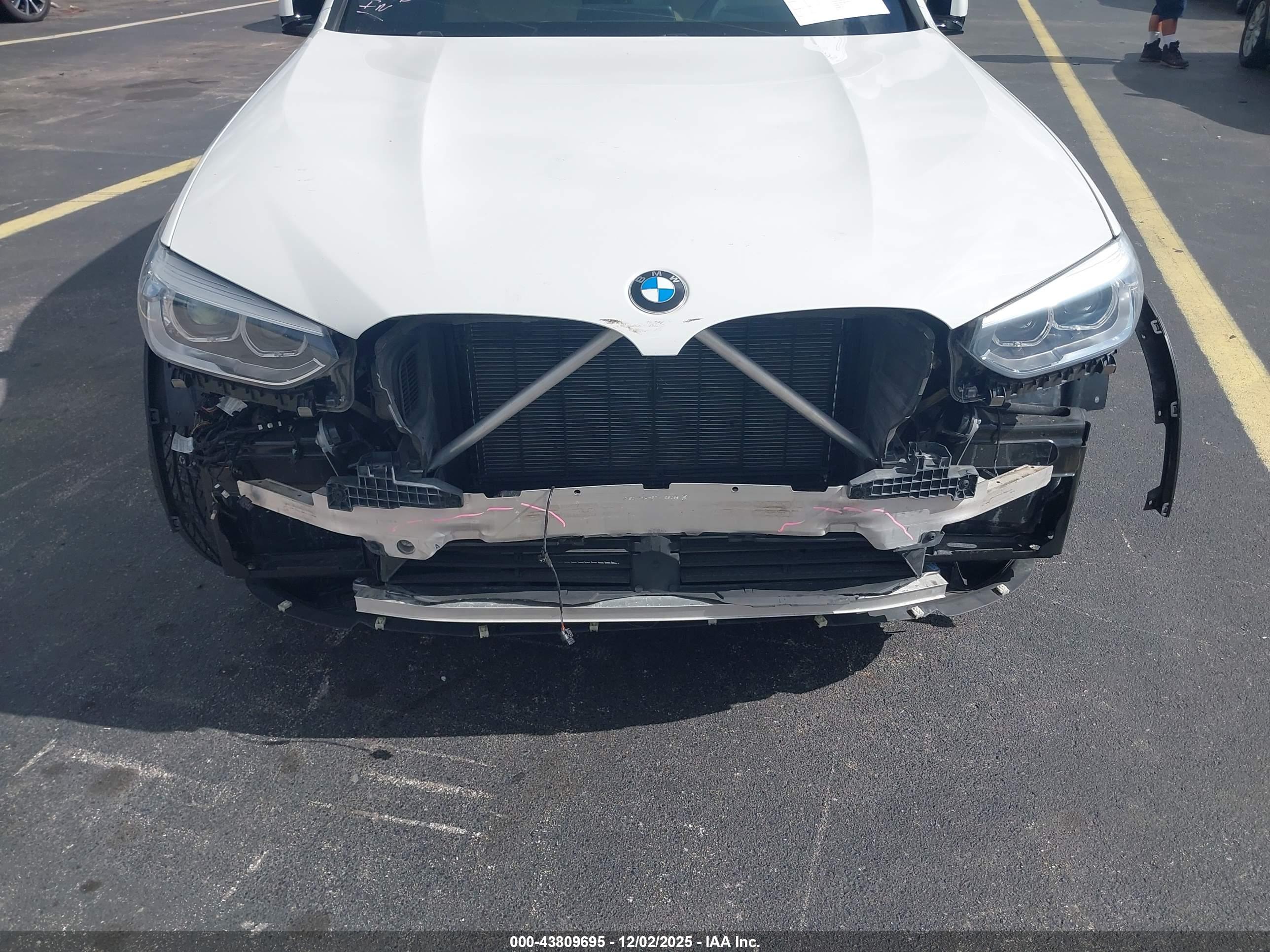 BMW X3 image 6