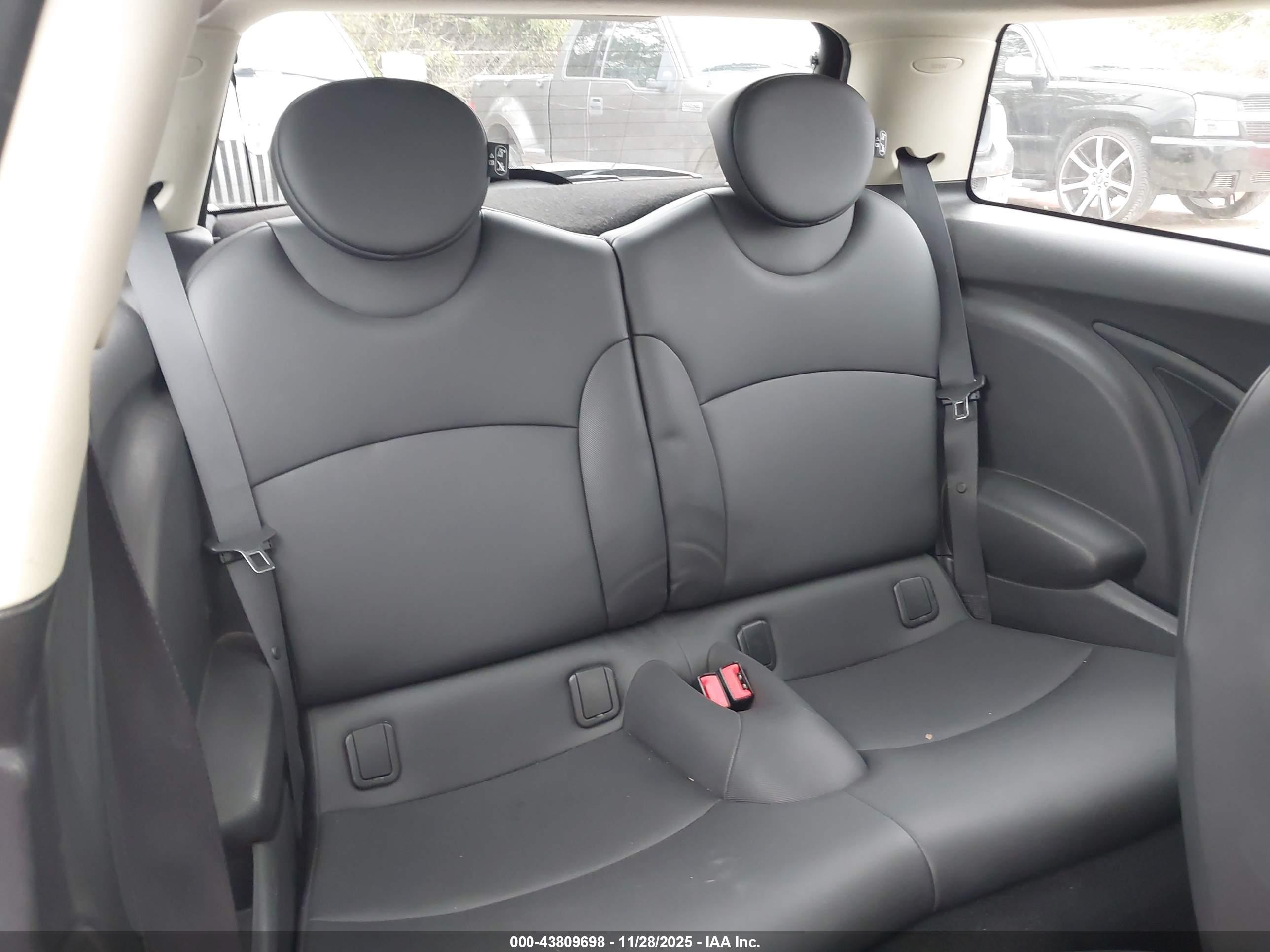 MINI HARDTOP image 8