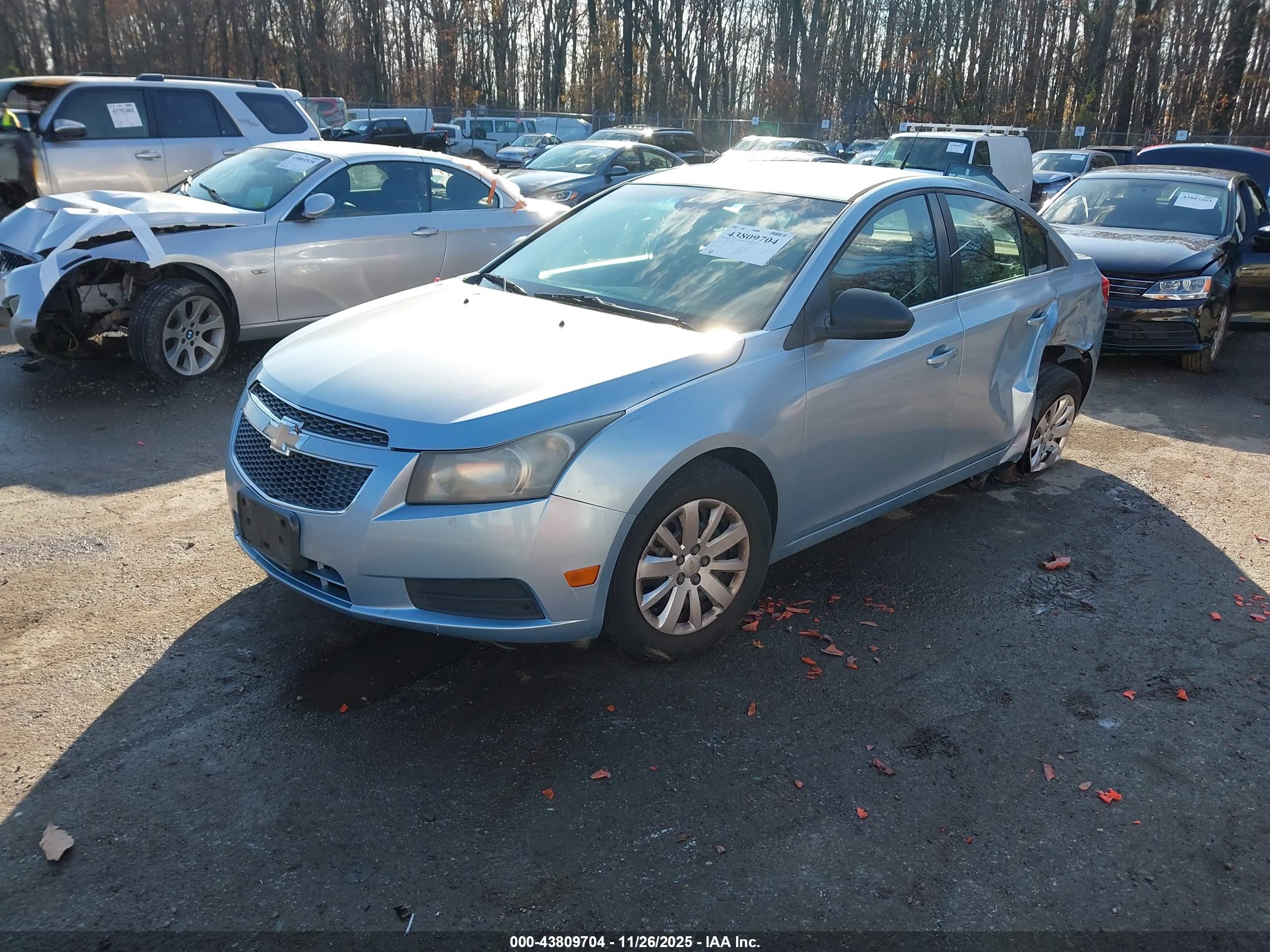 CHEVROLET CRUZE image 2
