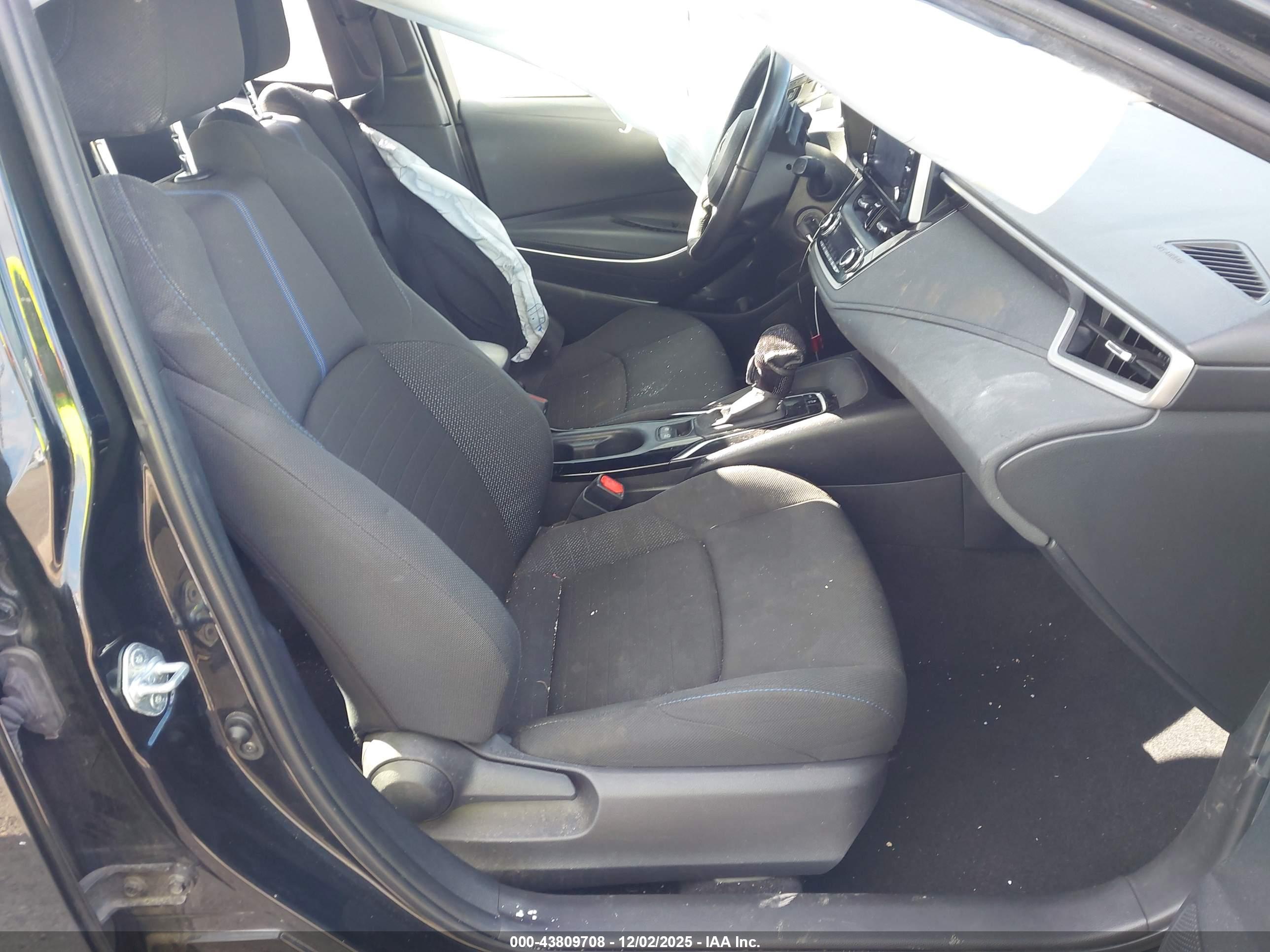 TOYOTA COROLLA image 5