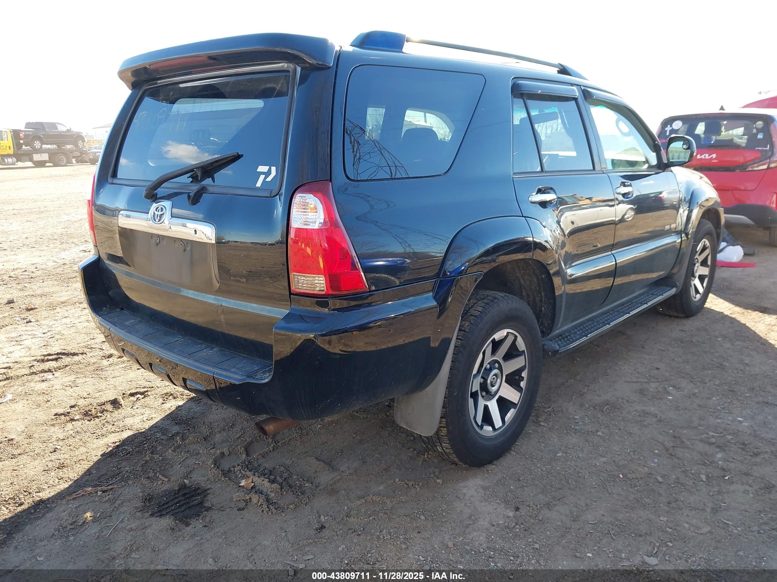 TOYOTA 4RUNNER image 4