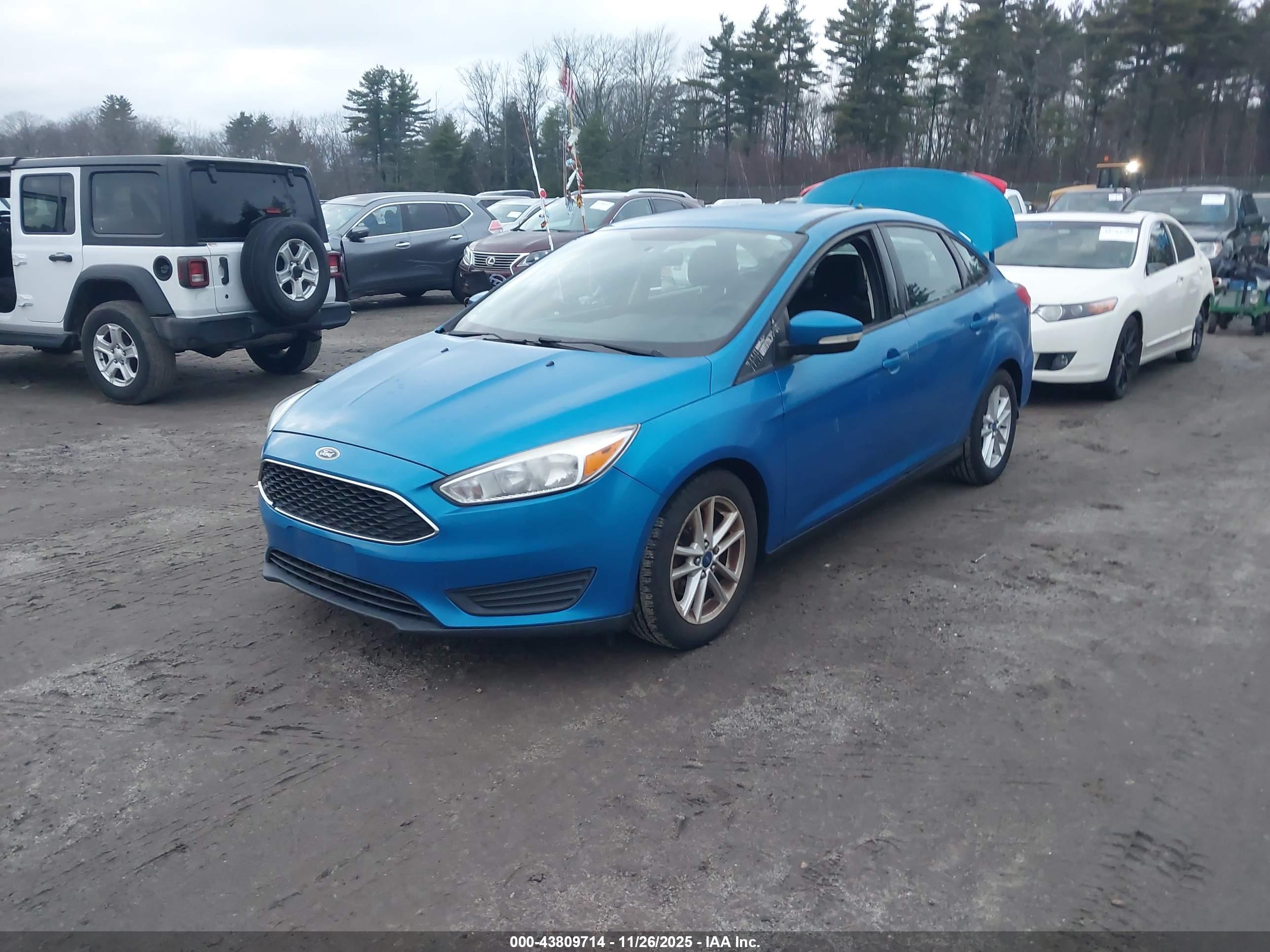 FORD FOCUS image 2