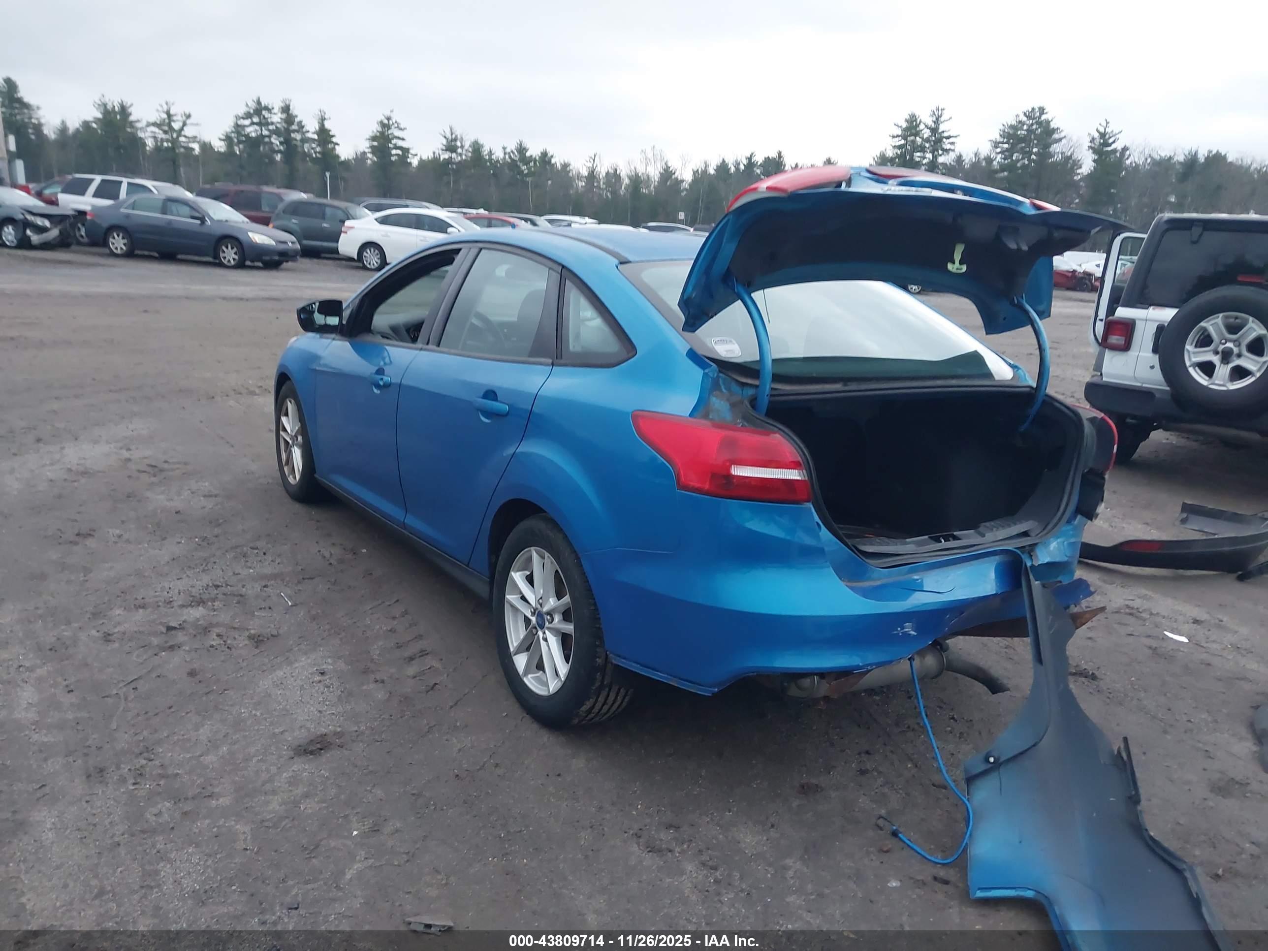 FORD FOCUS image 3