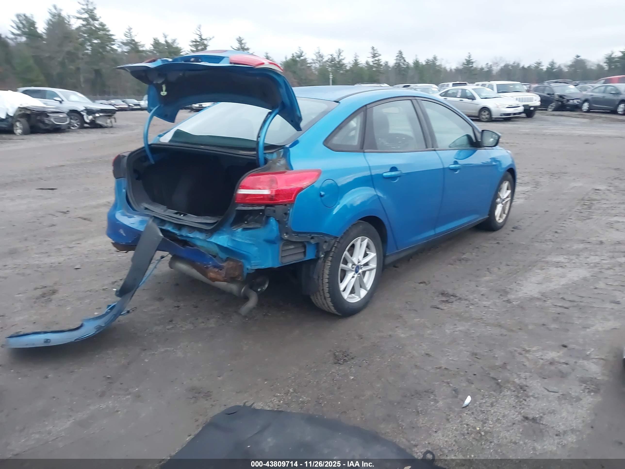 FORD FOCUS image 4