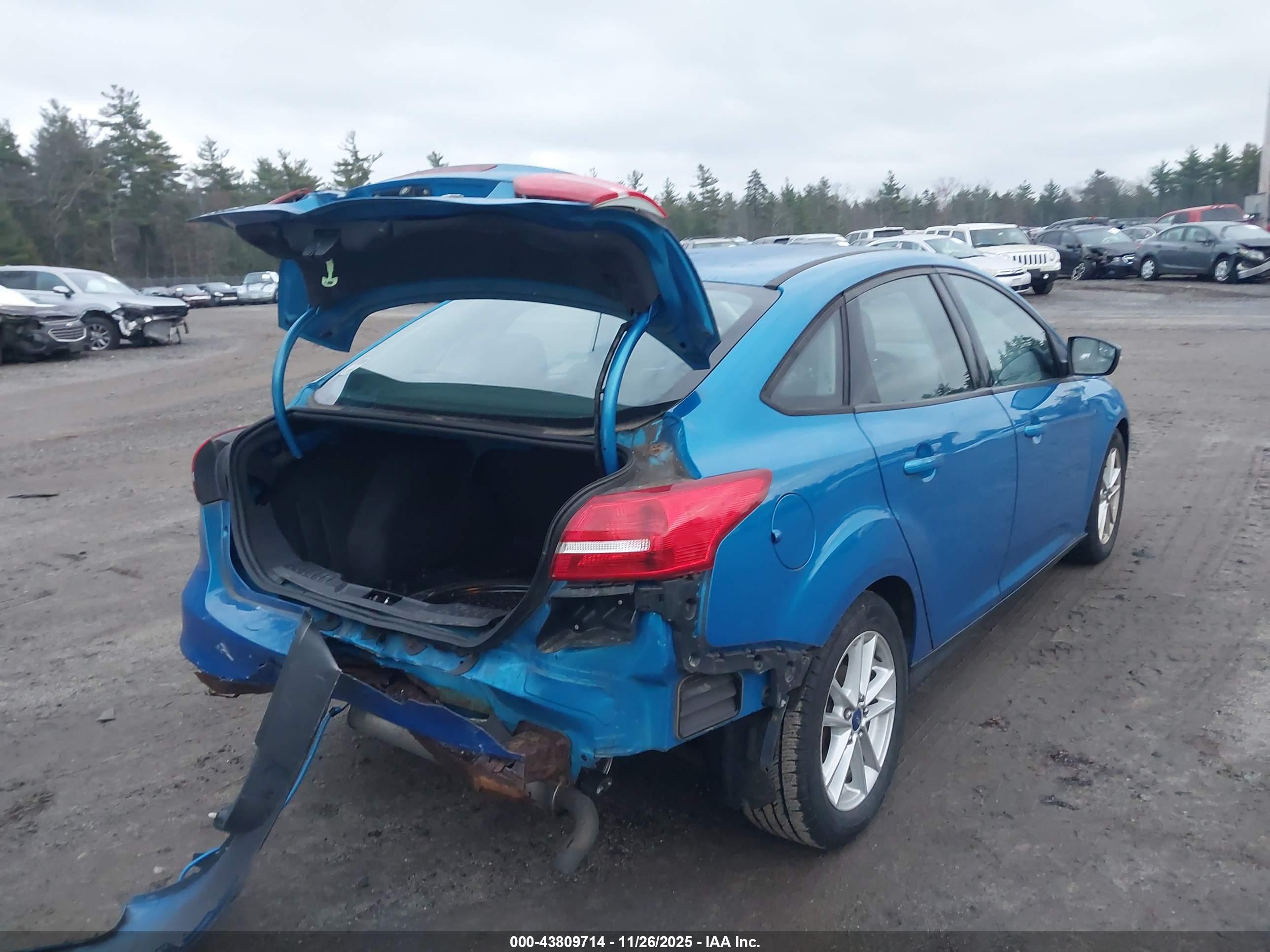 FORD FOCUS image 6