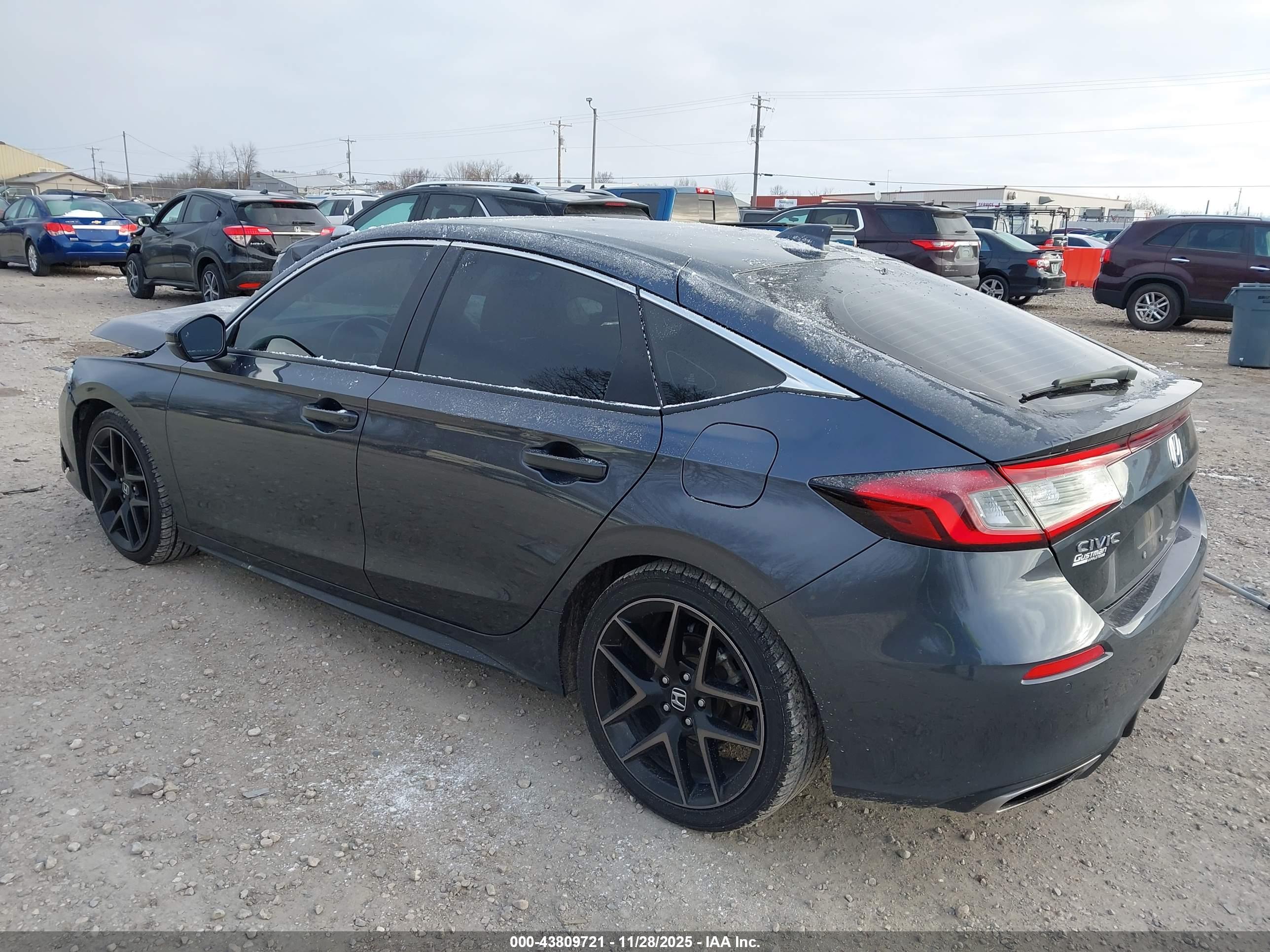 HONDA CIVIC image 3