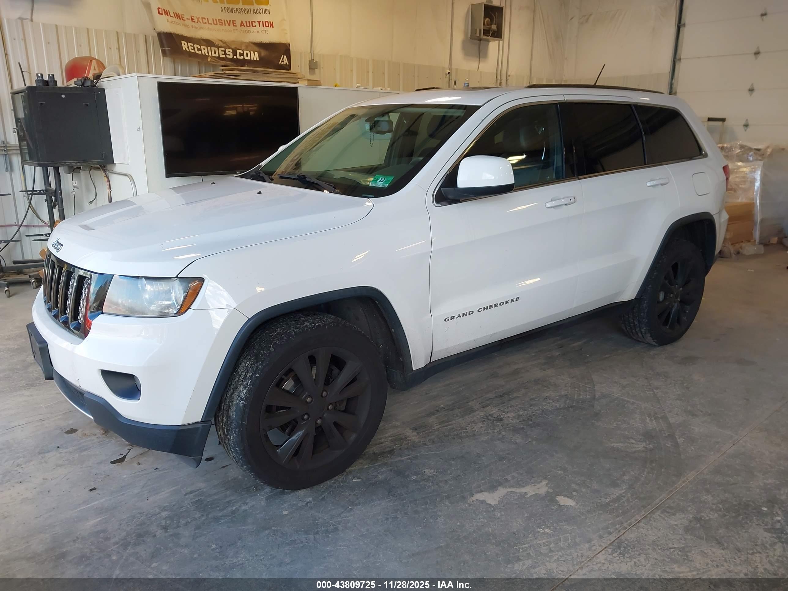 JEEP GRAND image 2
