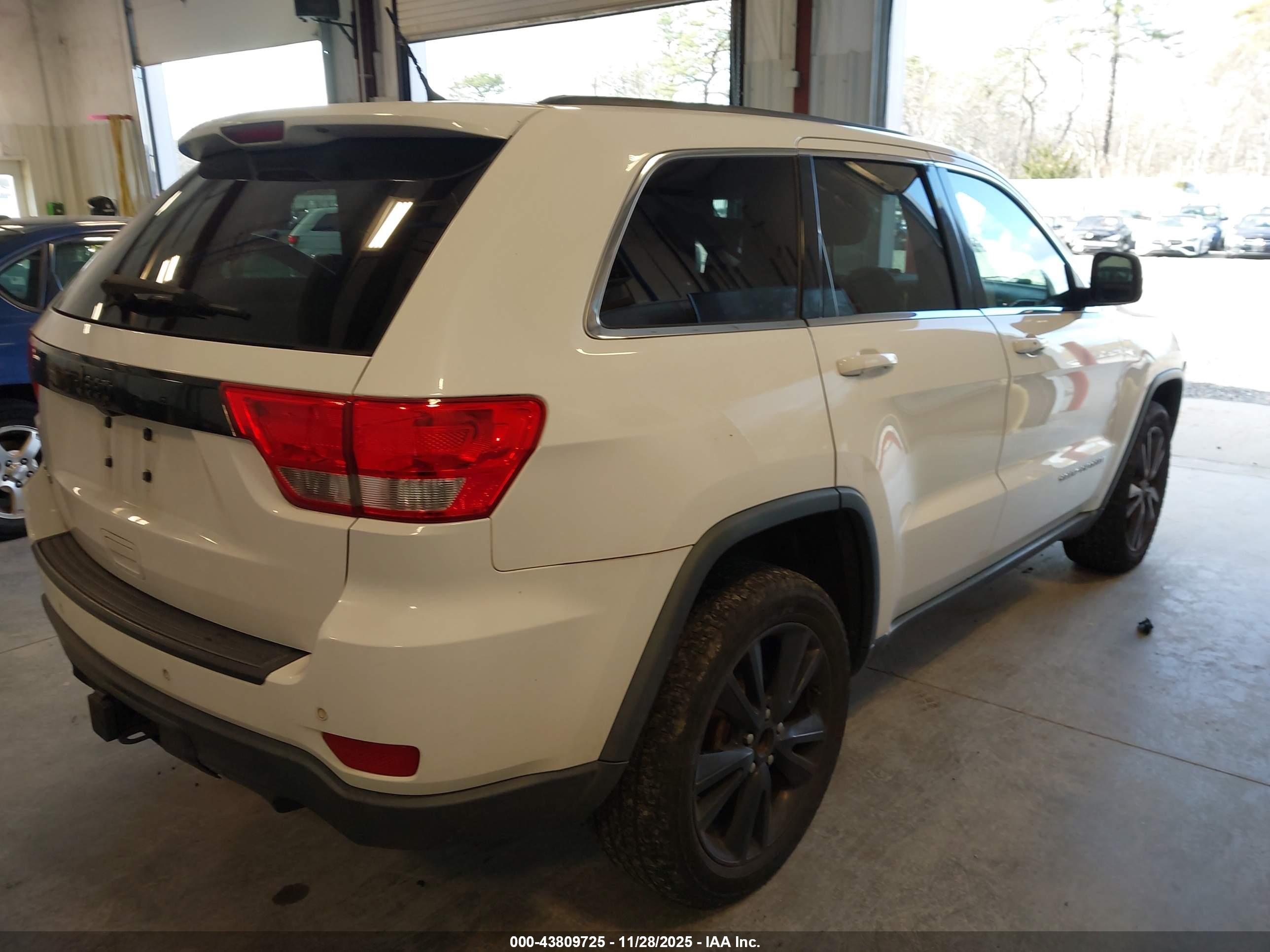 JEEP GRAND image 4