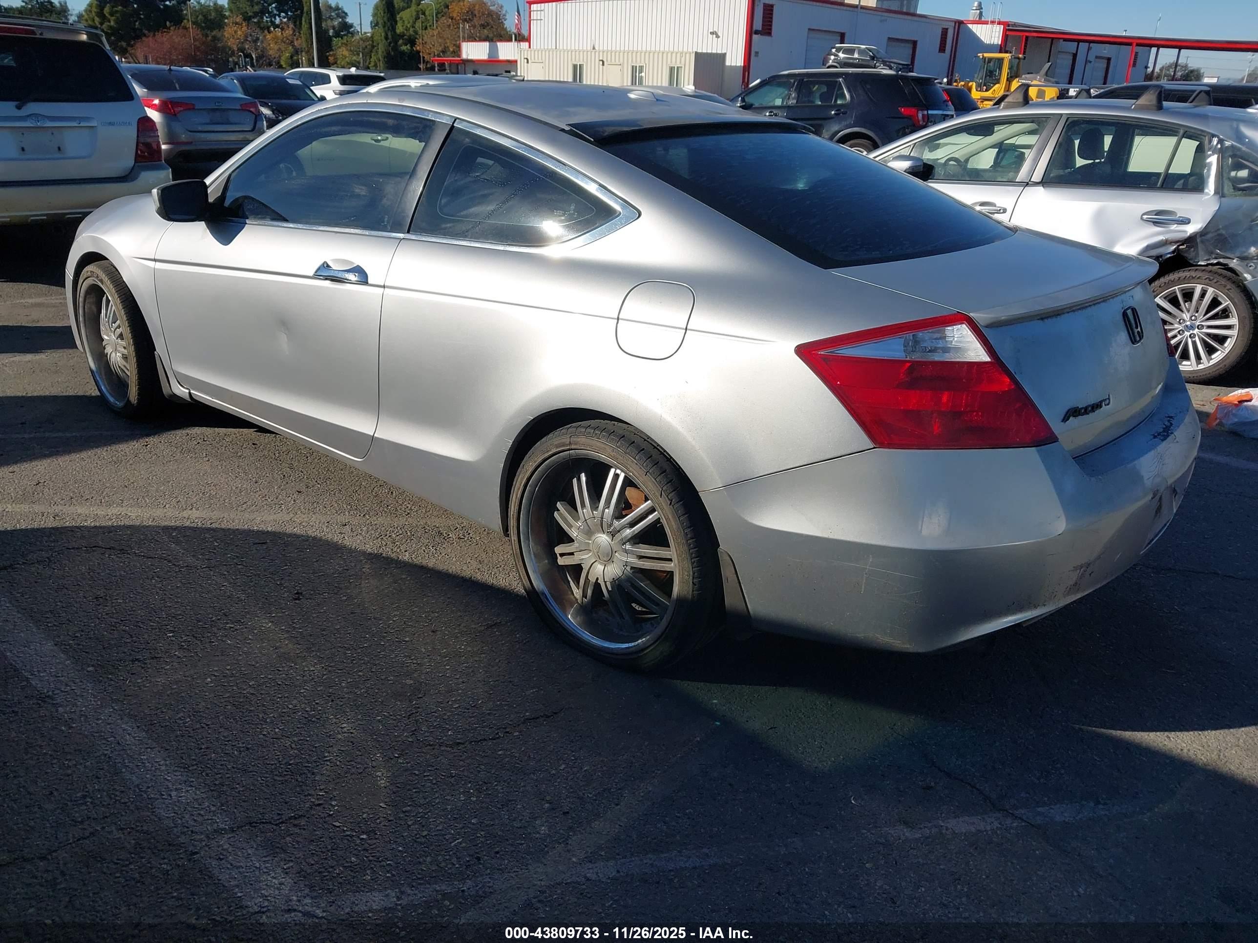 HONDA ACCORD image 3