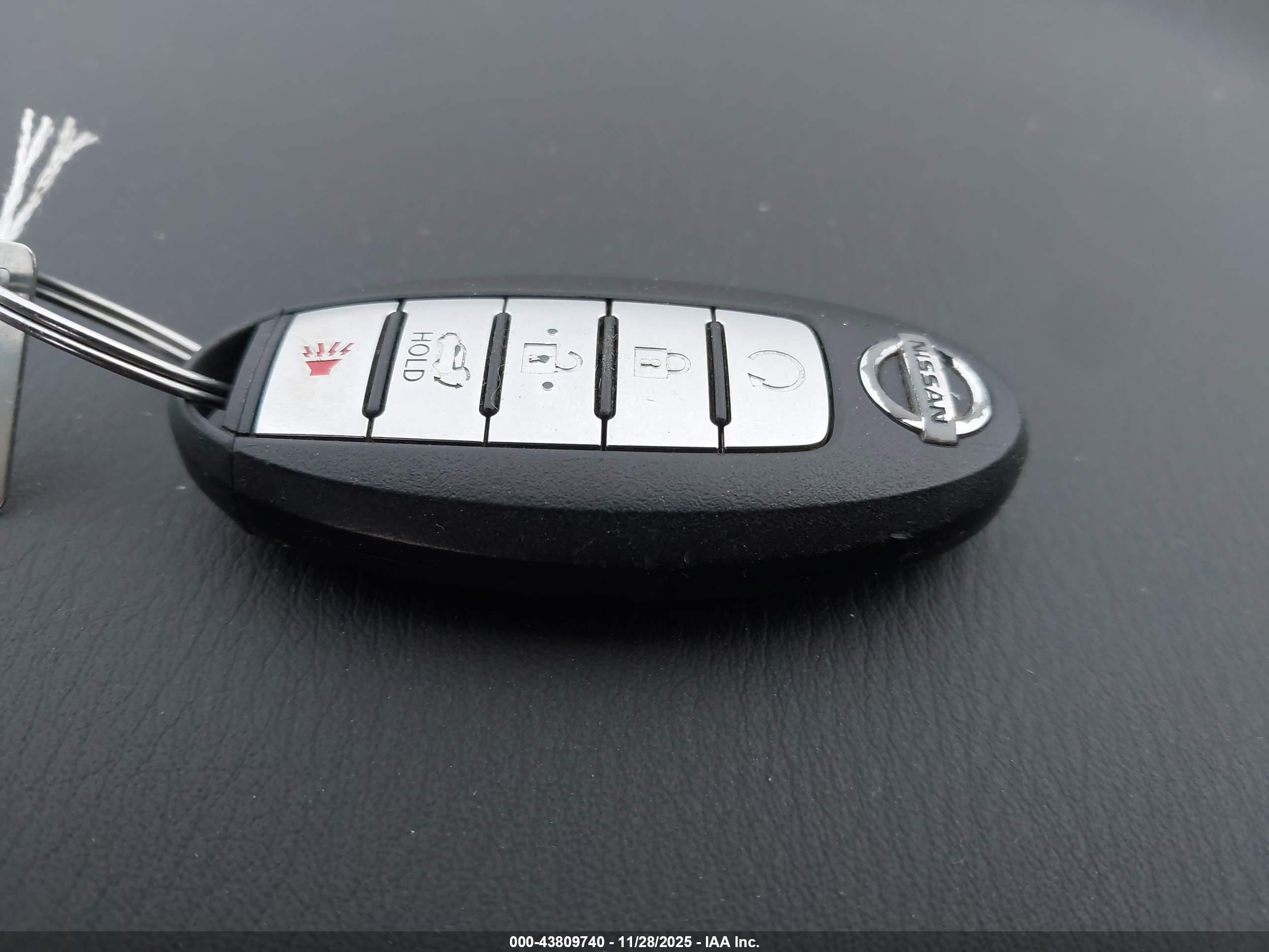 NISSAN ARMADA image 11
