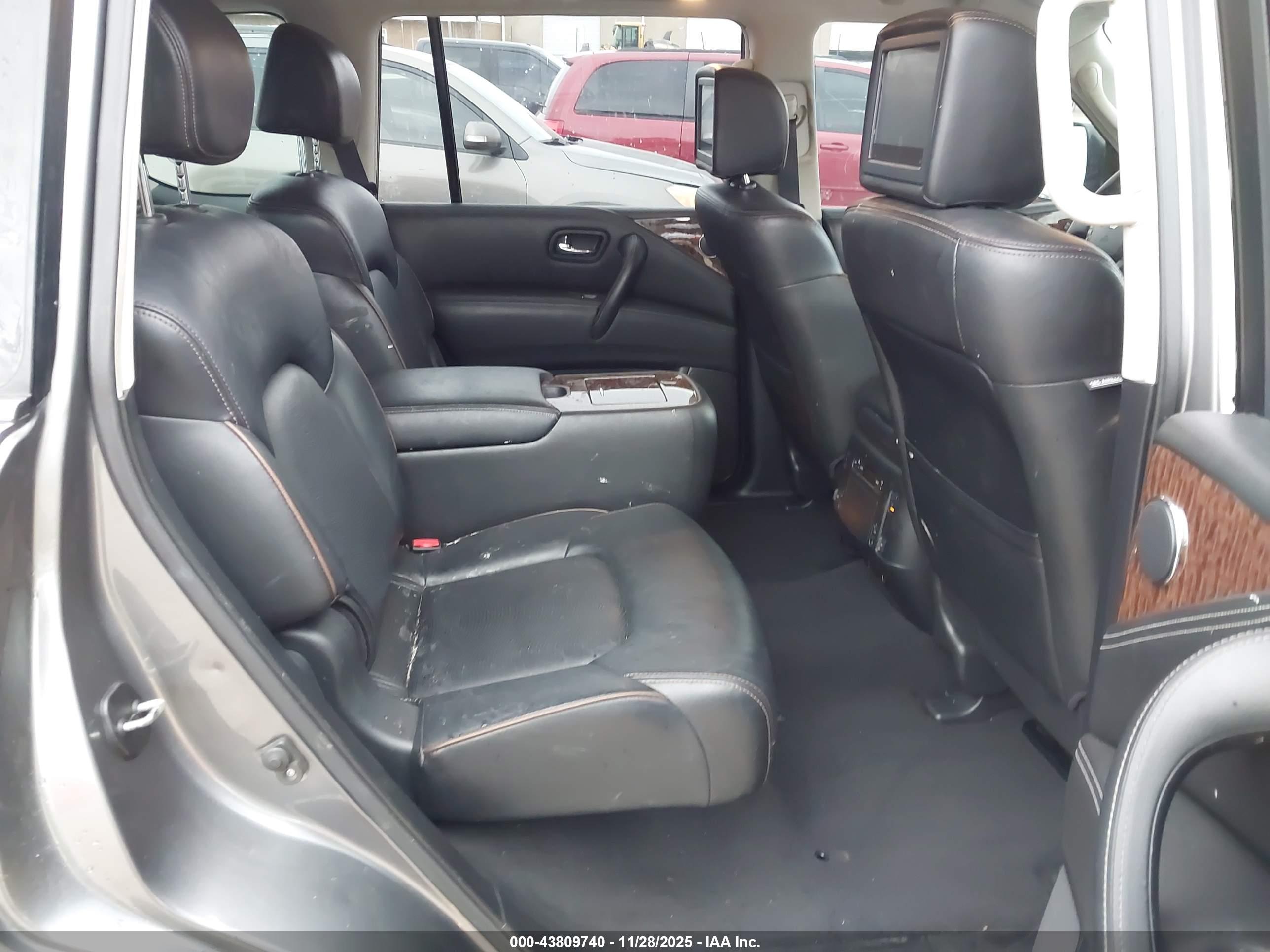 NISSAN ARMADA image 8