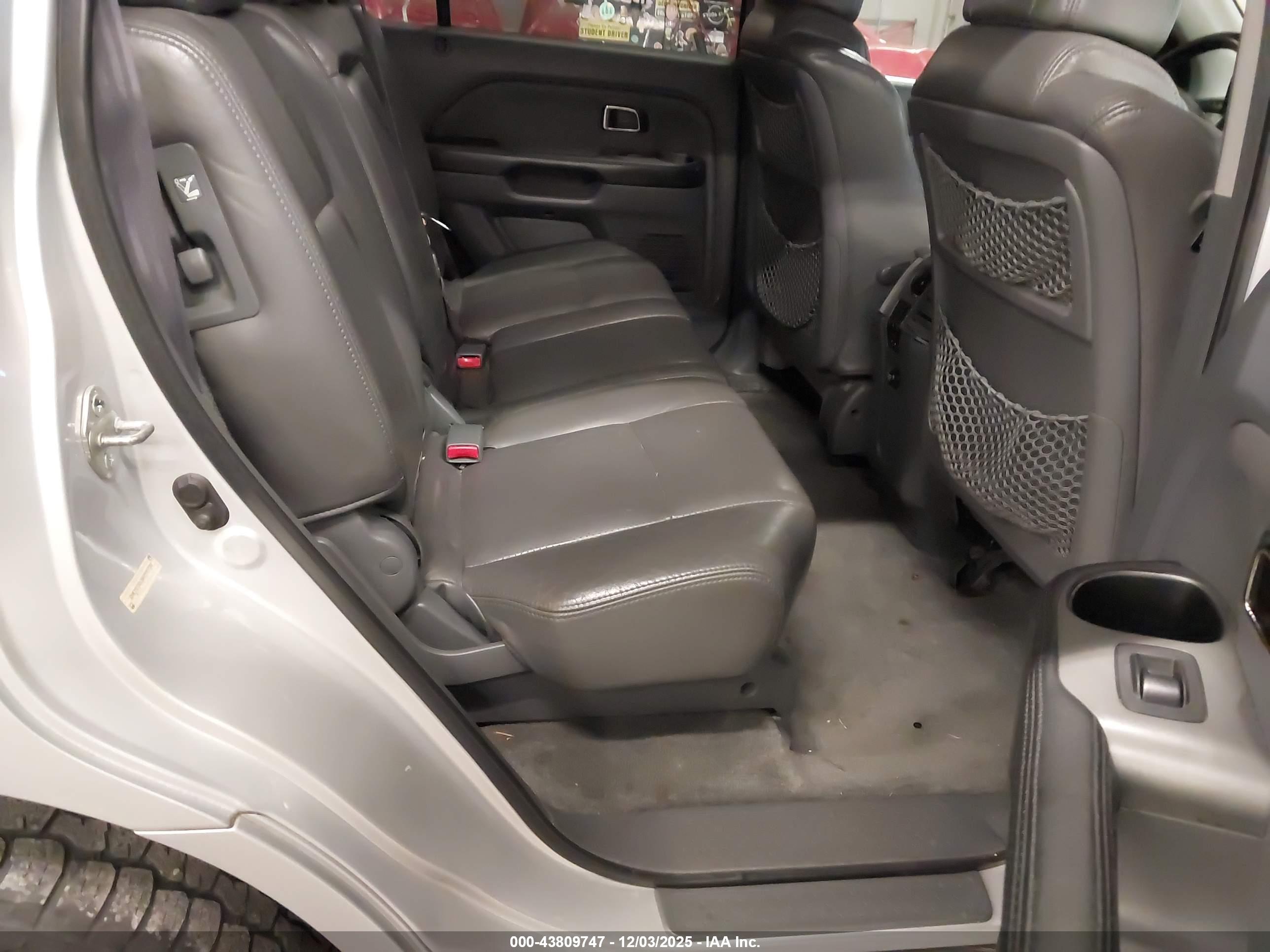 HONDA PILOT image 8