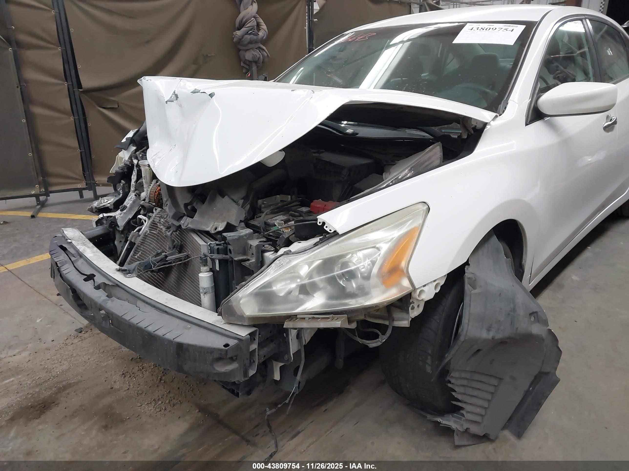 NISSAN ALTIMA image 6