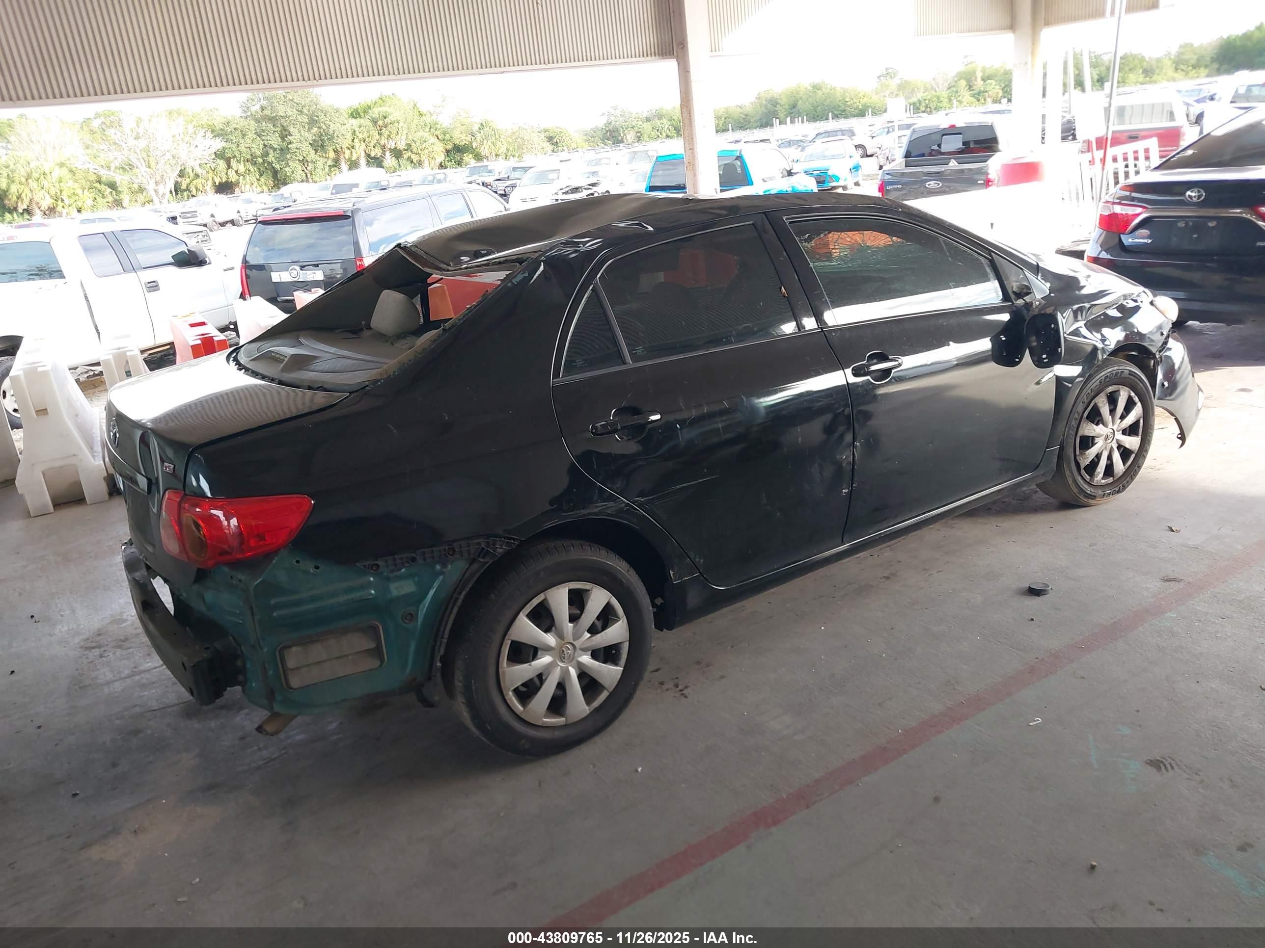 TOYOTA COROLLA image 4