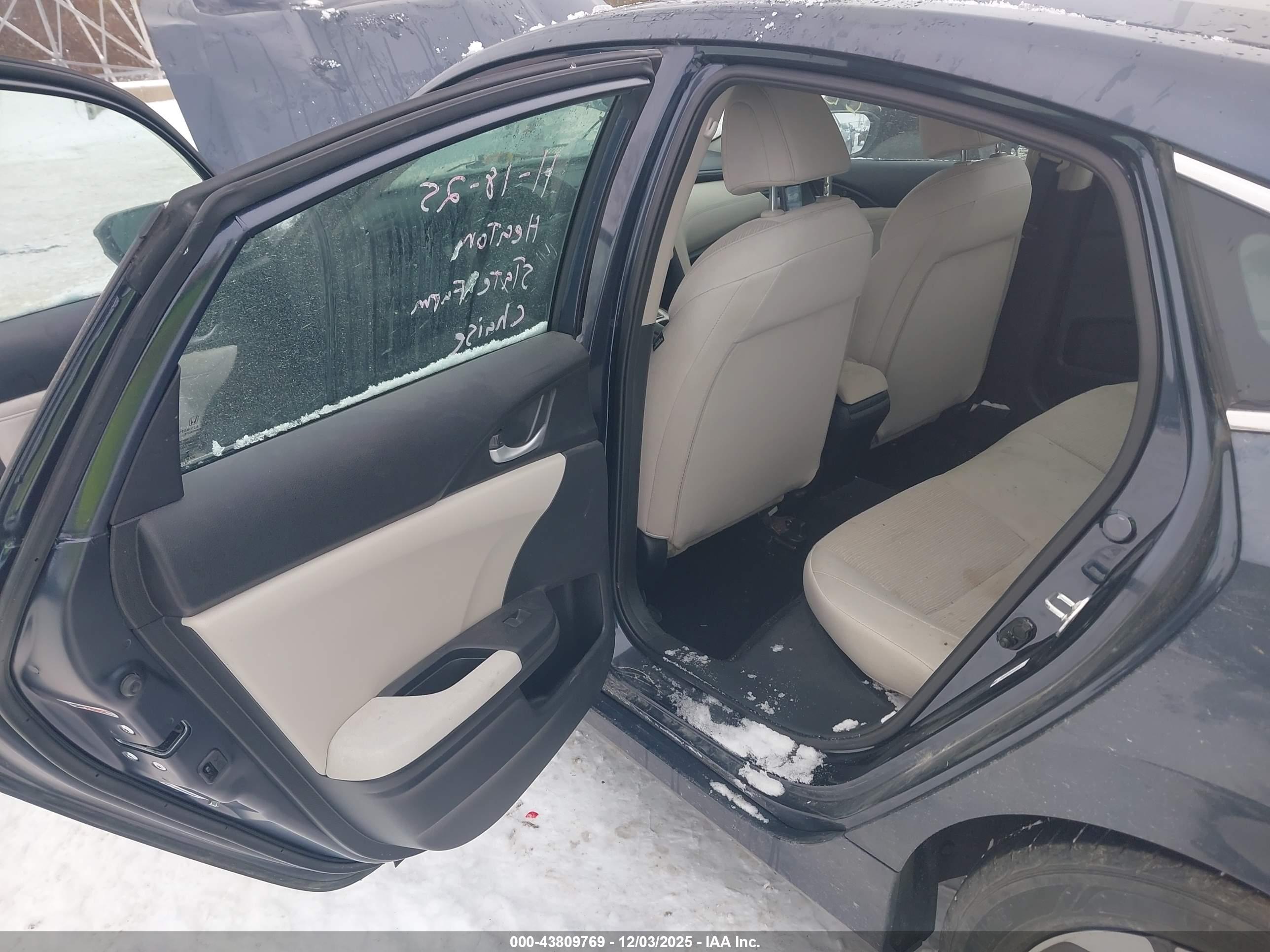 HONDA INSIGHT image 8