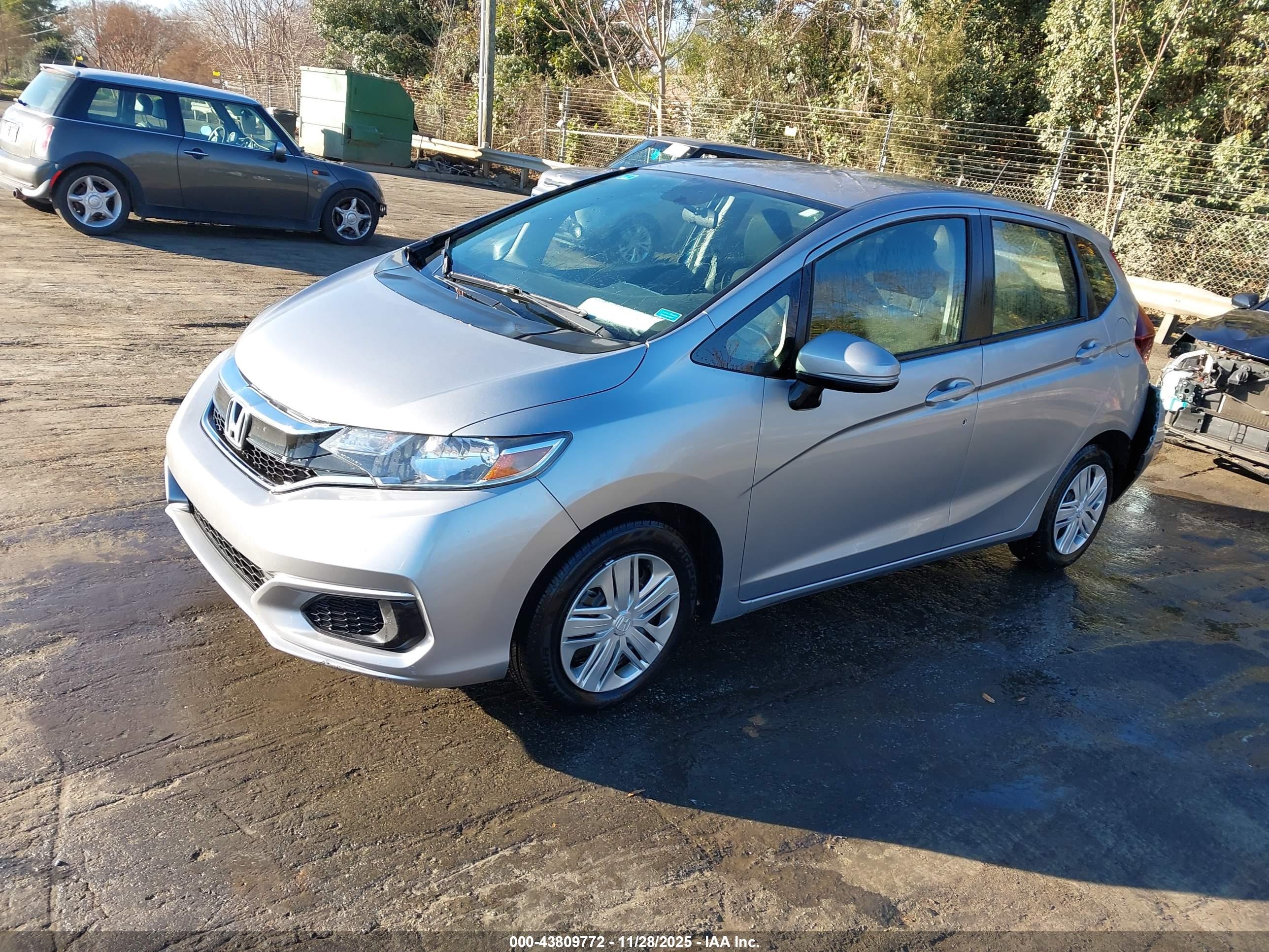 HONDA FIT image 2