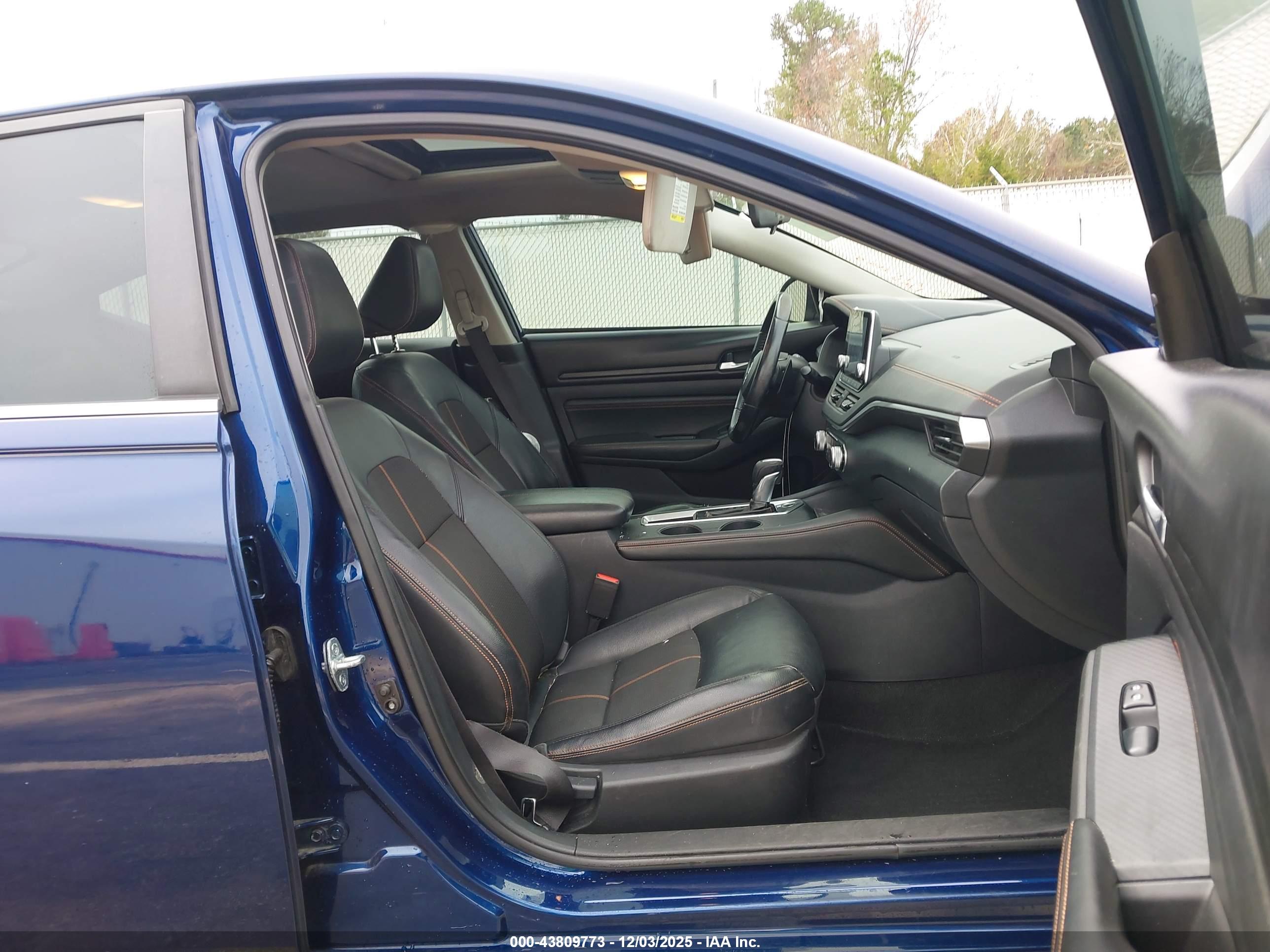 NISSAN ALTIMA image 5