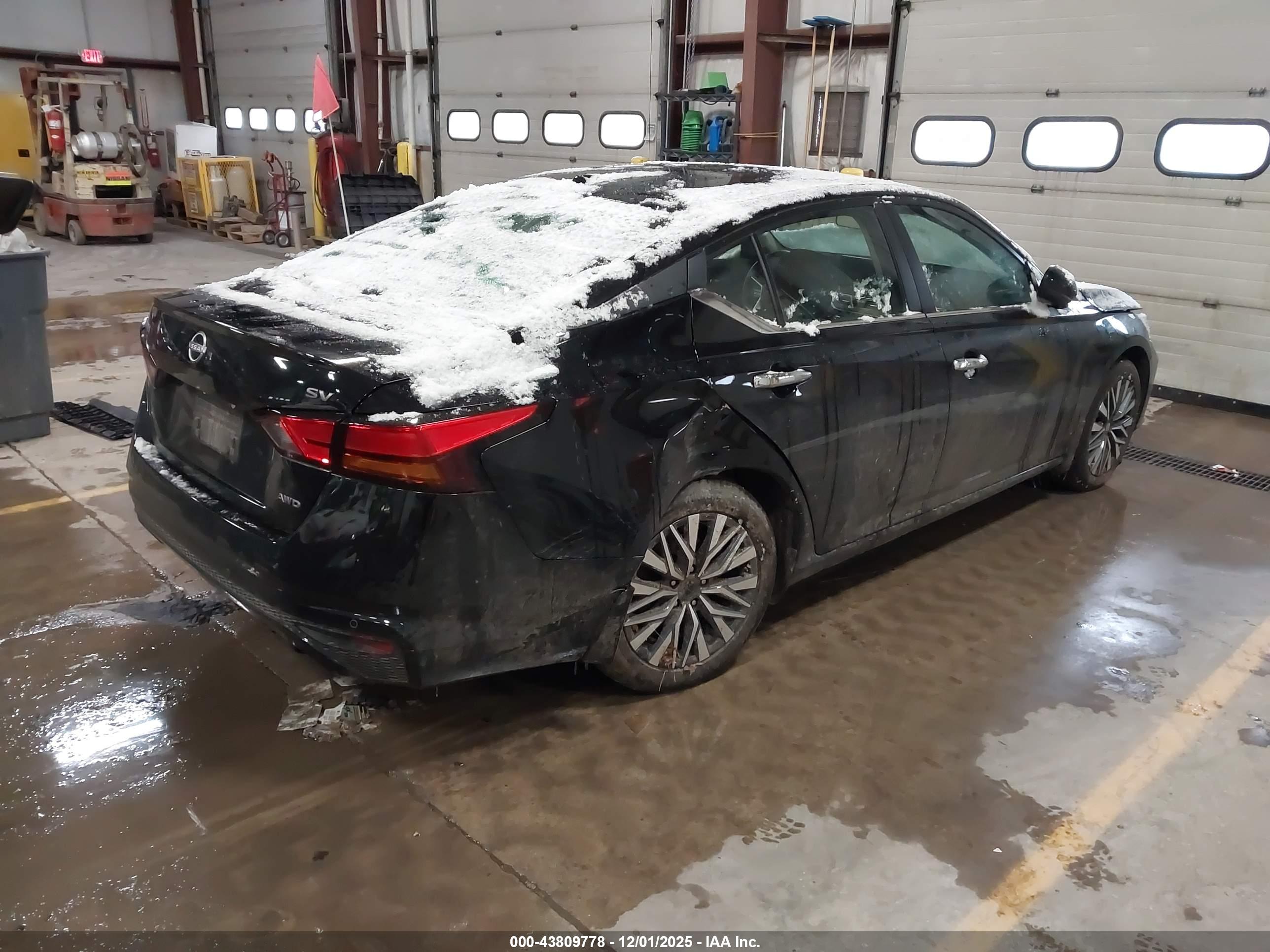 NISSAN ALTIMA image 4