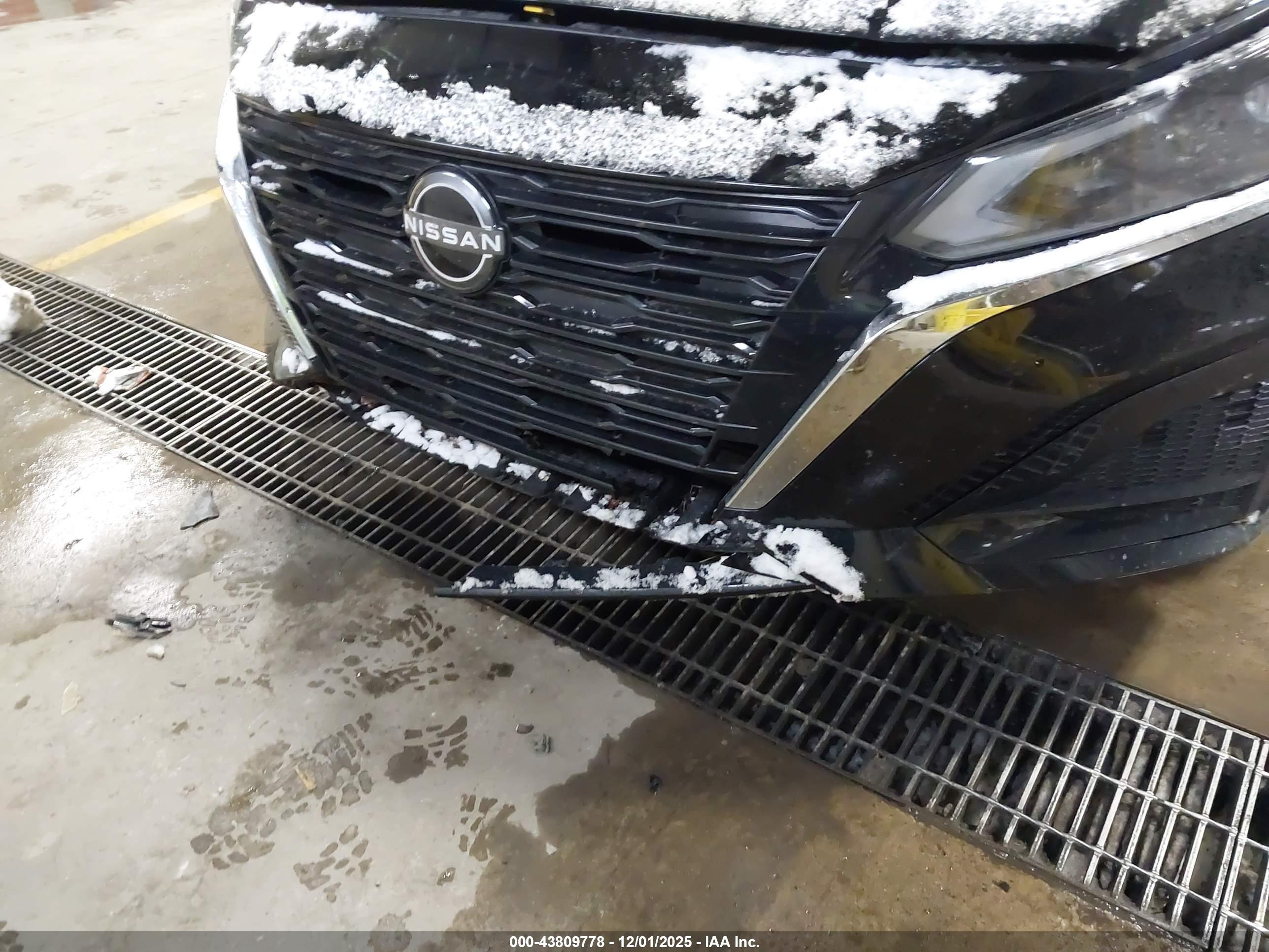 NISSAN ALTIMA image 6