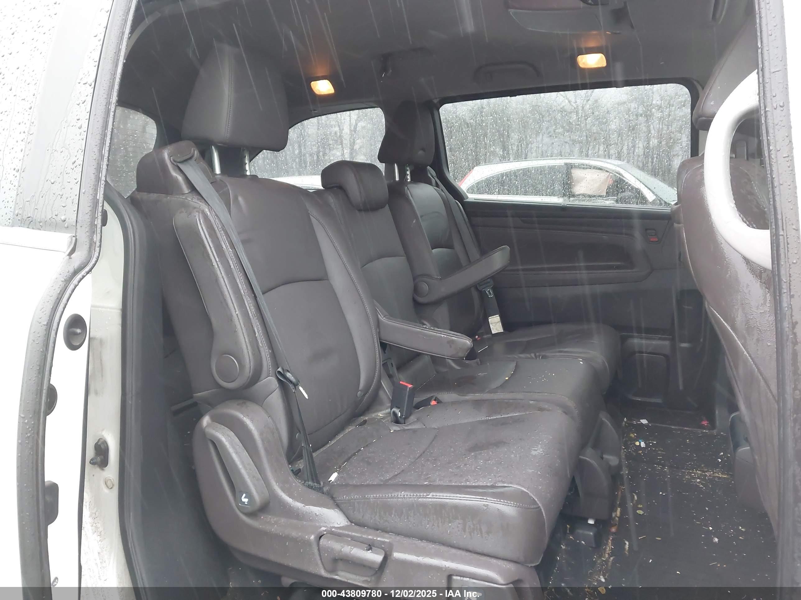 HONDA ODYSSEY image 8