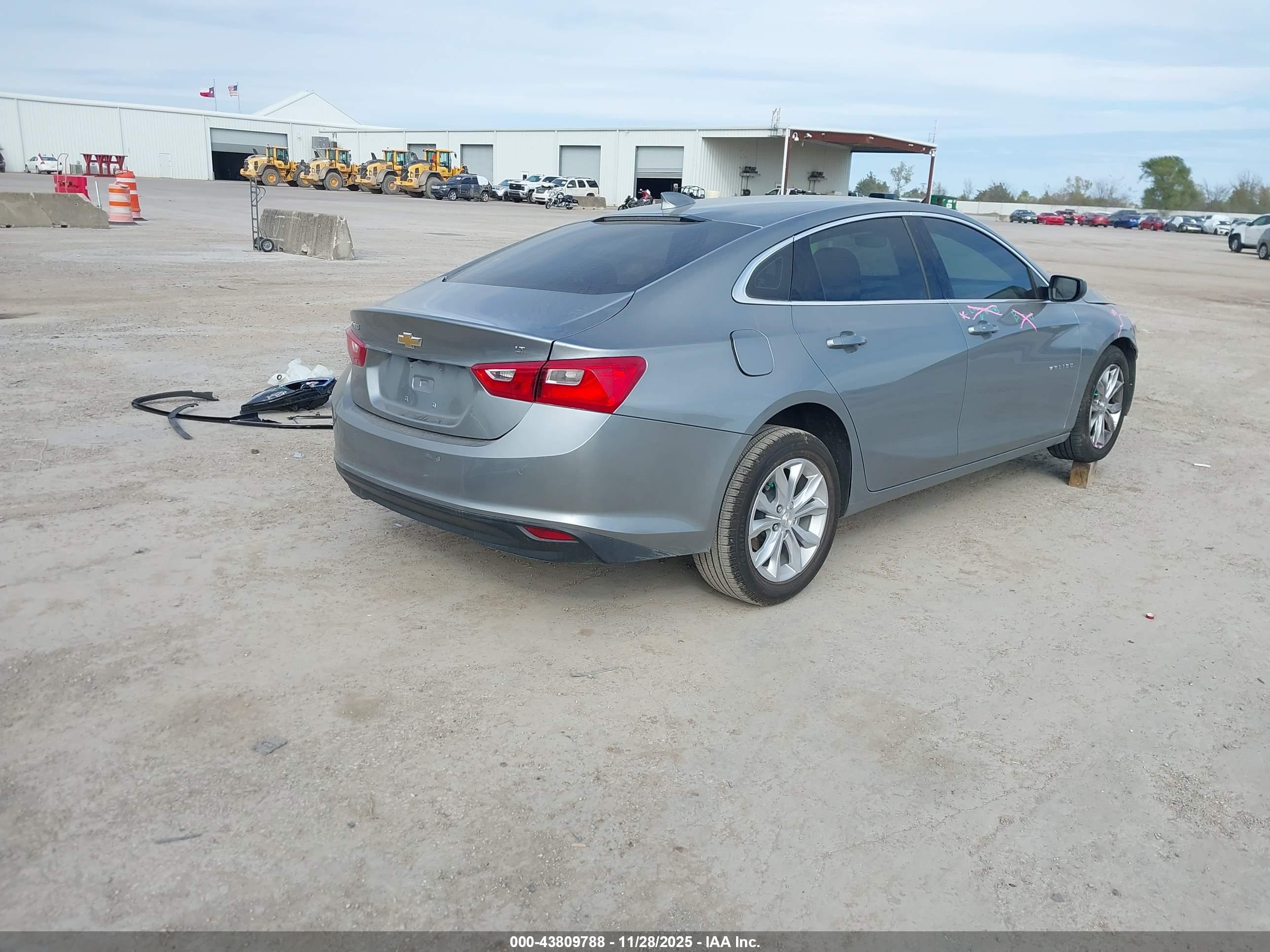 CHEVROLET MALIBU image 4