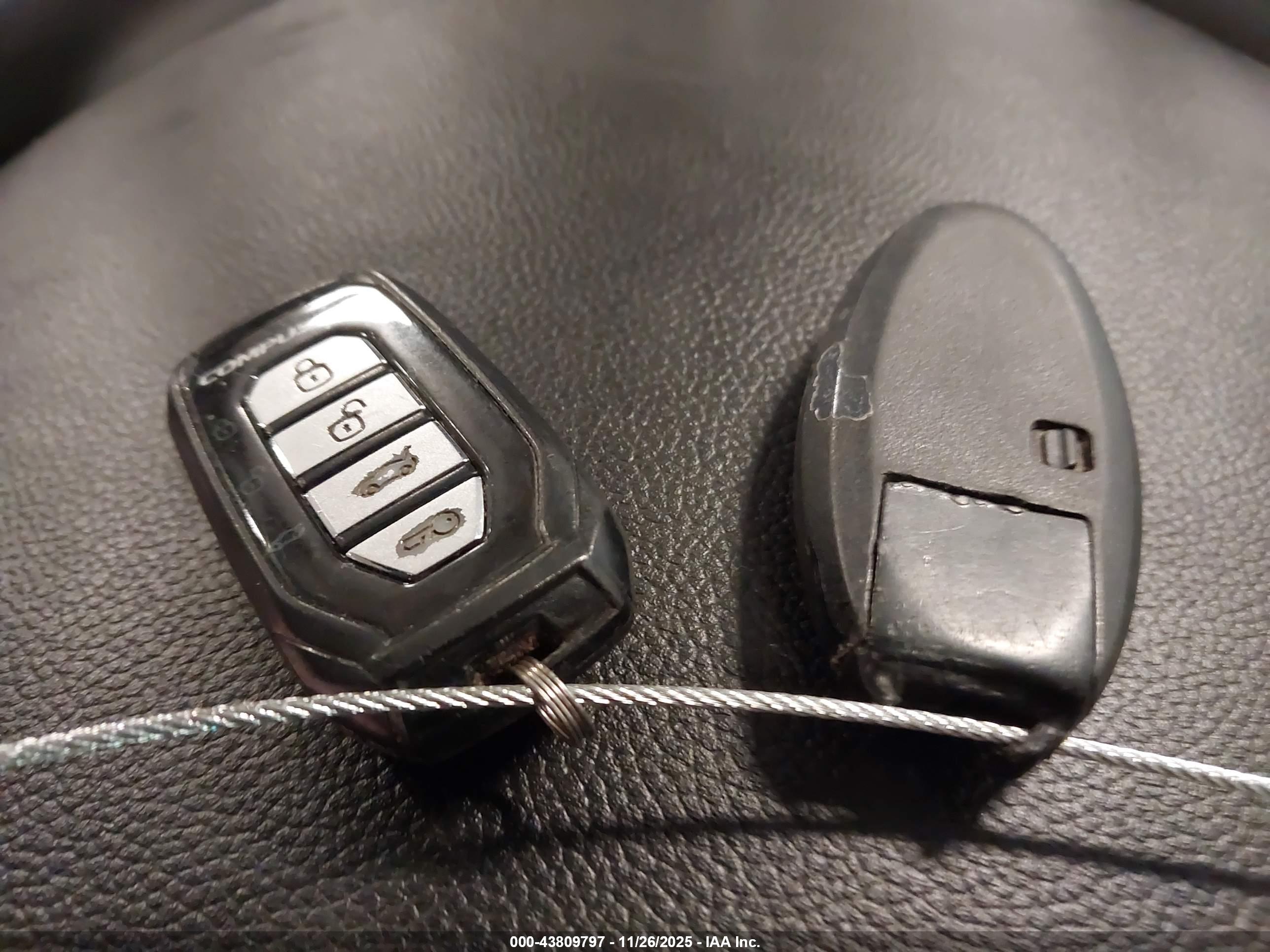 INFINITI G37 image 11