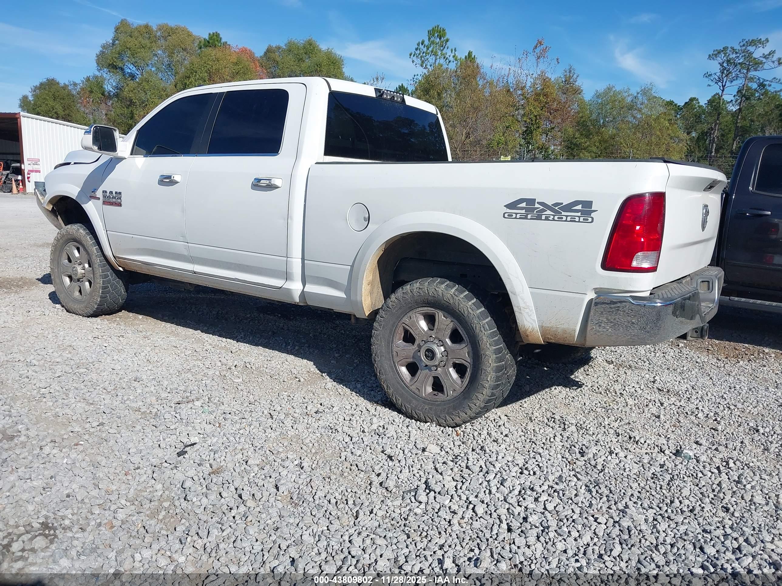 RAM 2500 image 3