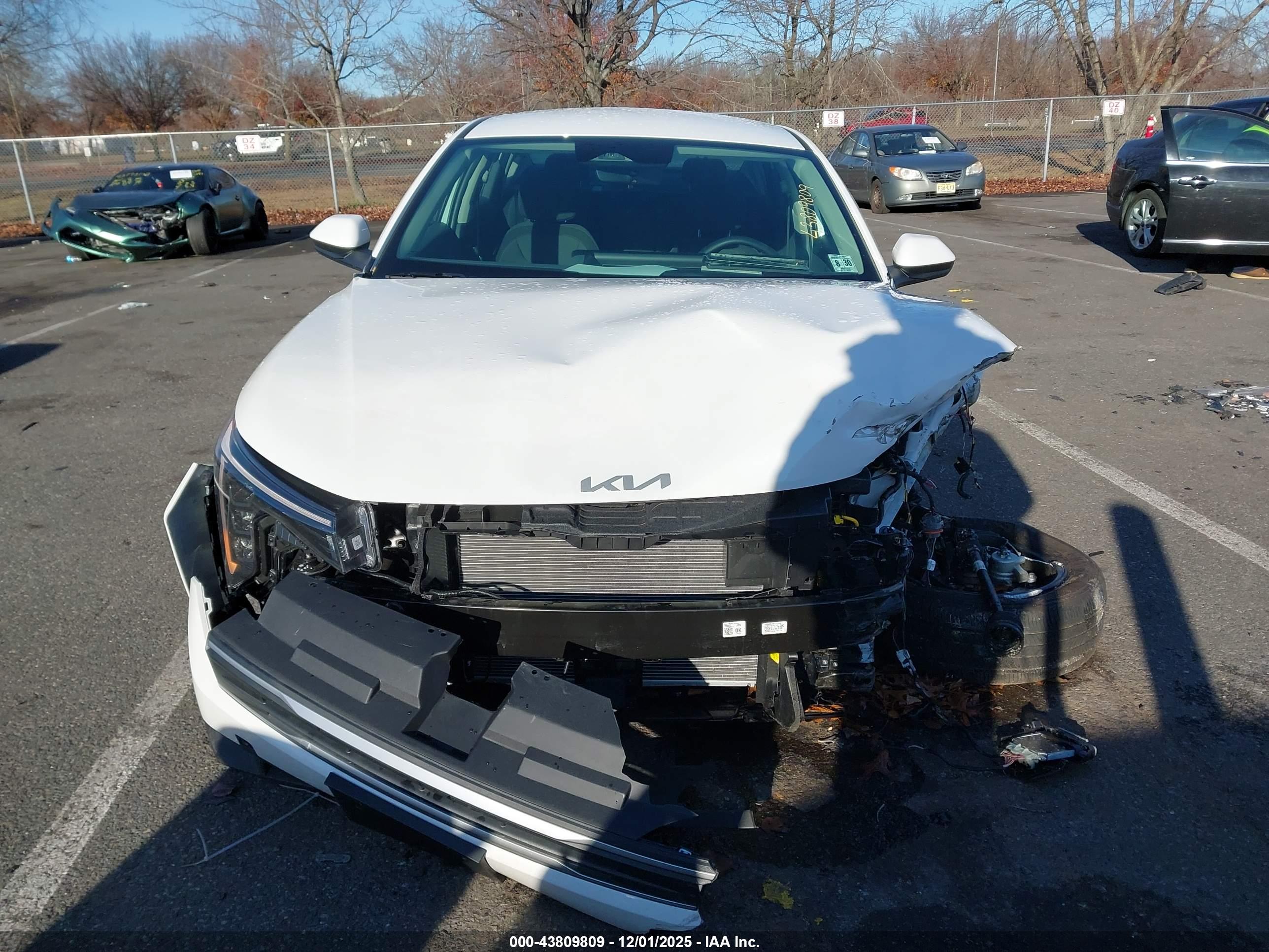 KIA K4 image 6
