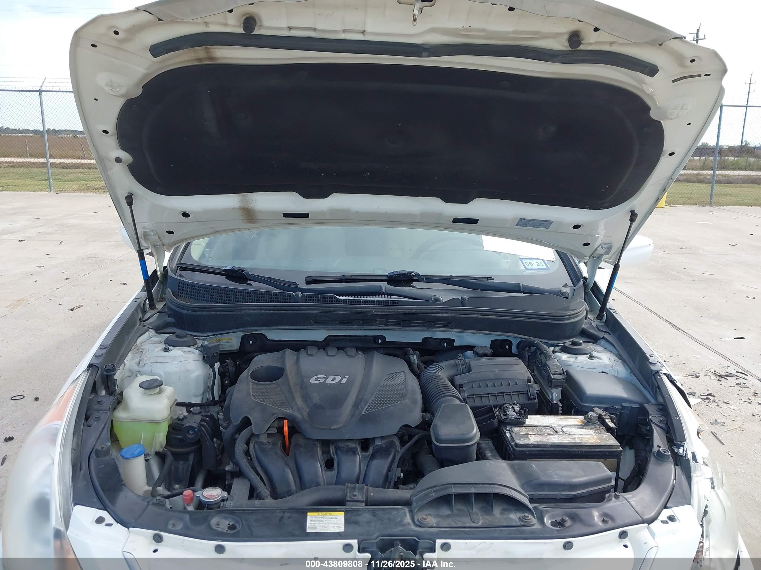 HYUNDAI SONATA image 10
